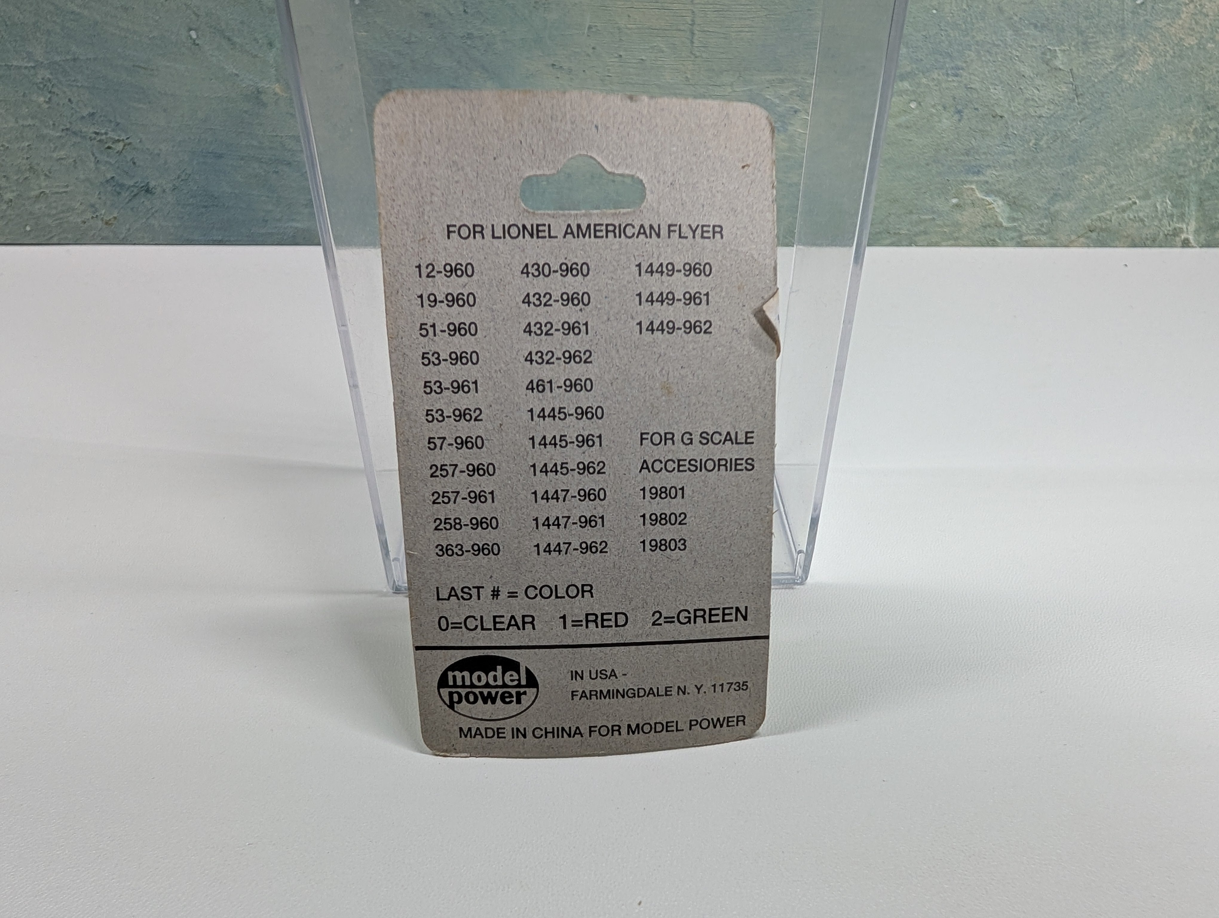 Model Power 1445-960 HO Scale Bulbs 18 Volts (2 pcs)