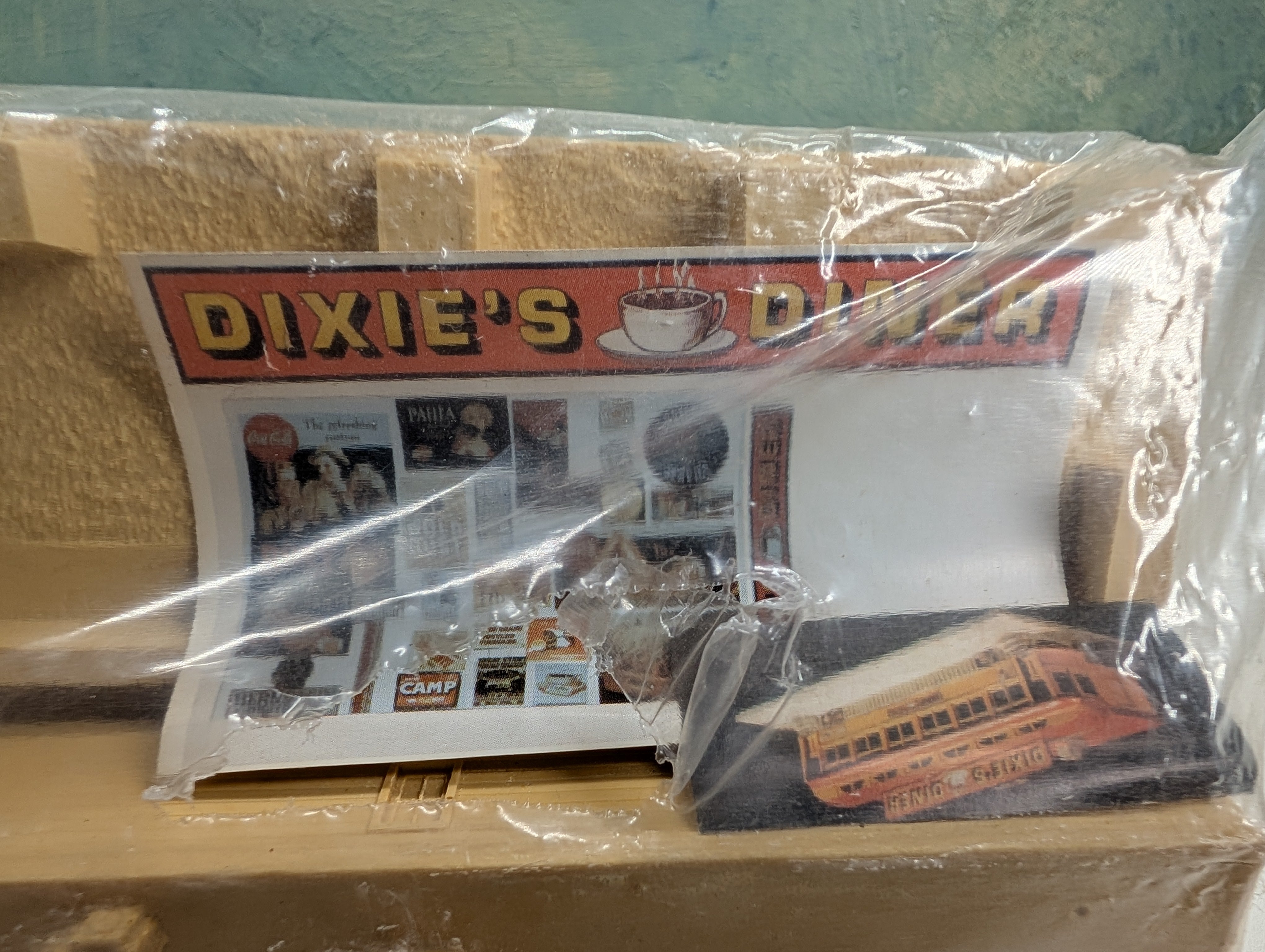 SS LTD 1415 HO Scale Dixie's Diner KIT