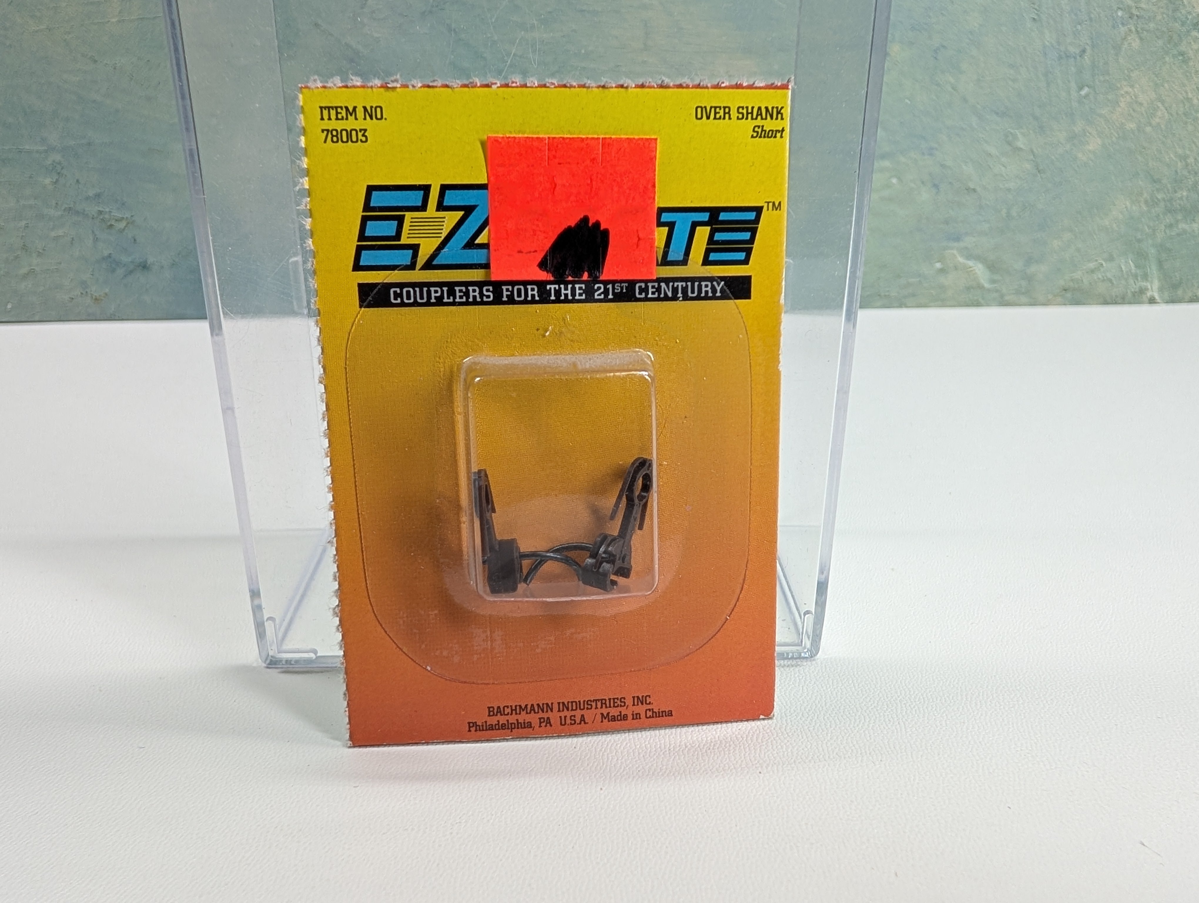 Bachmann 78003 HO Scale Over Shank, Short E-Z Mate Couplers (2 pcs)