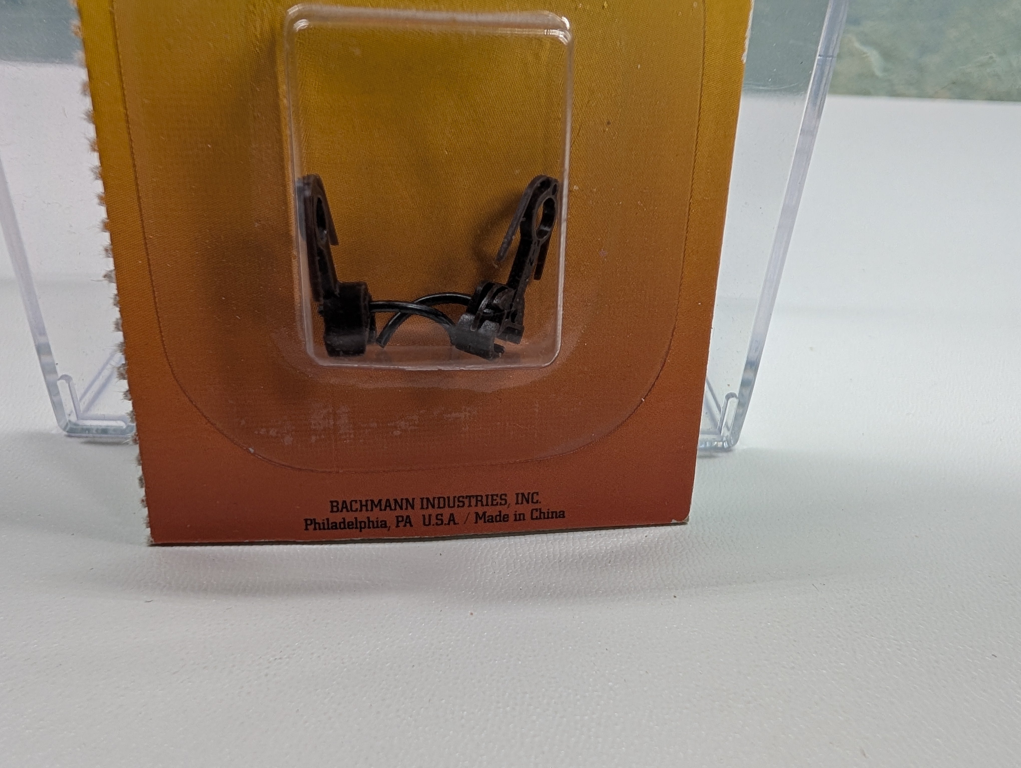 Bachmann 78003 HO Scale Over Shank, Short E-Z Mate Couplers (2 pcs)