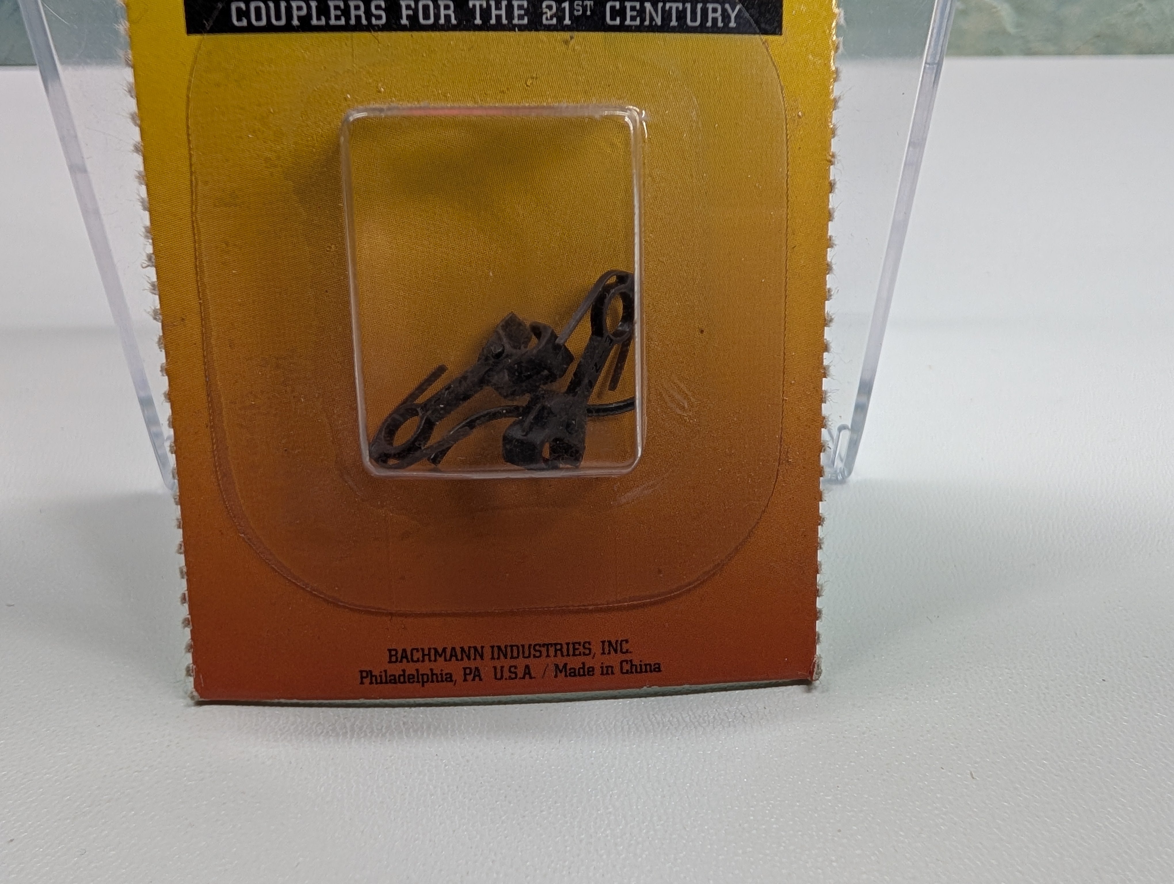 Bachmann 78002 HO Scale Over Shank, Medium E-Z Mate Couplers (2 pcs)