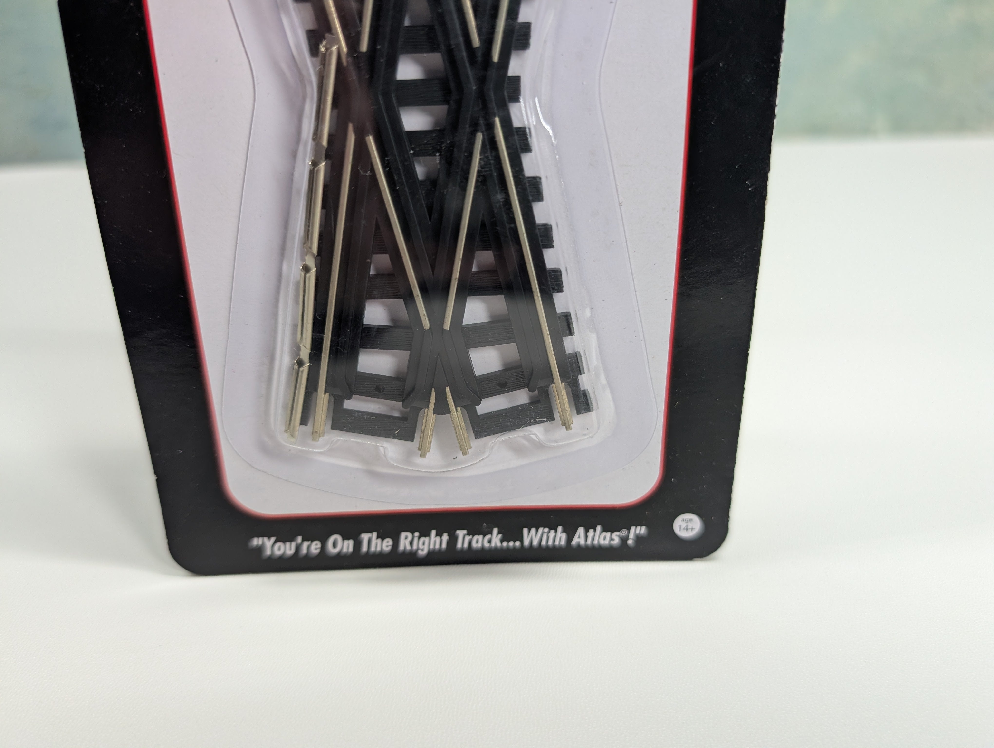 Atlas 172 HO Scale 25 Degree Crossing, Code 100 Custom-Line