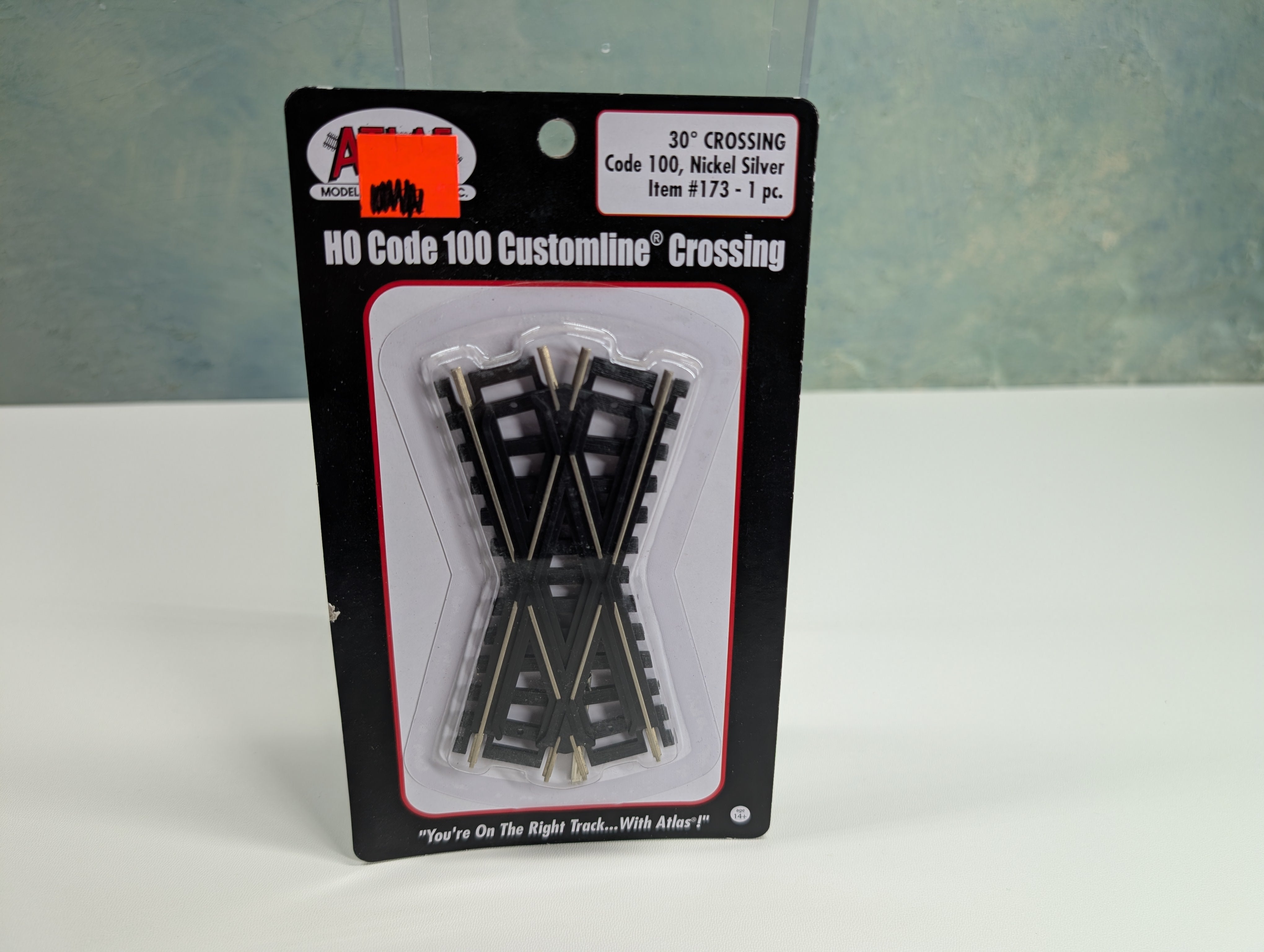 Atlas 173 HO Scale 30 Degree Crossing, Code 100 Custom-Line