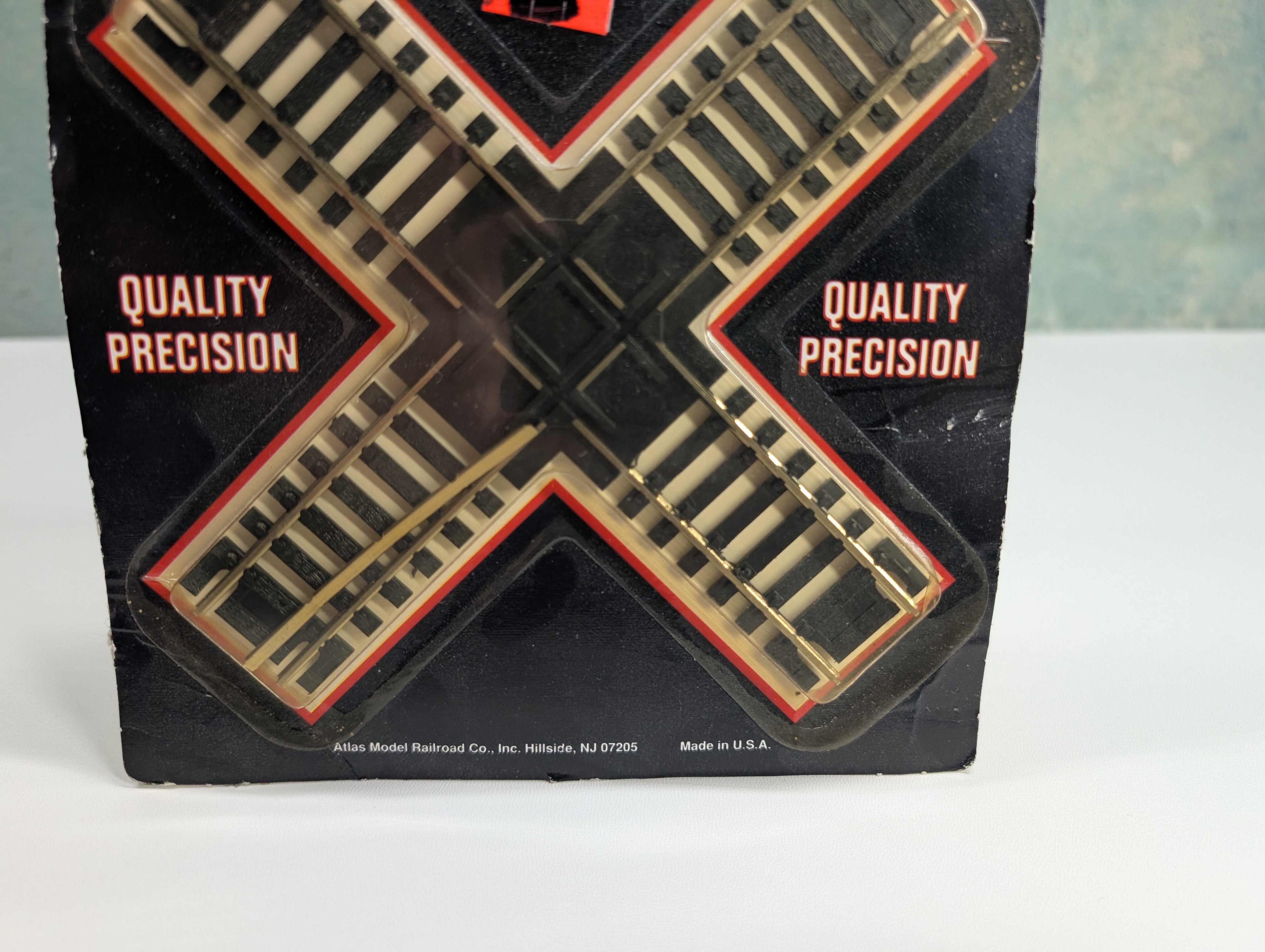 Atlas 176 HO Scale 90 Degree Crossing, Code 100, Custom-Line