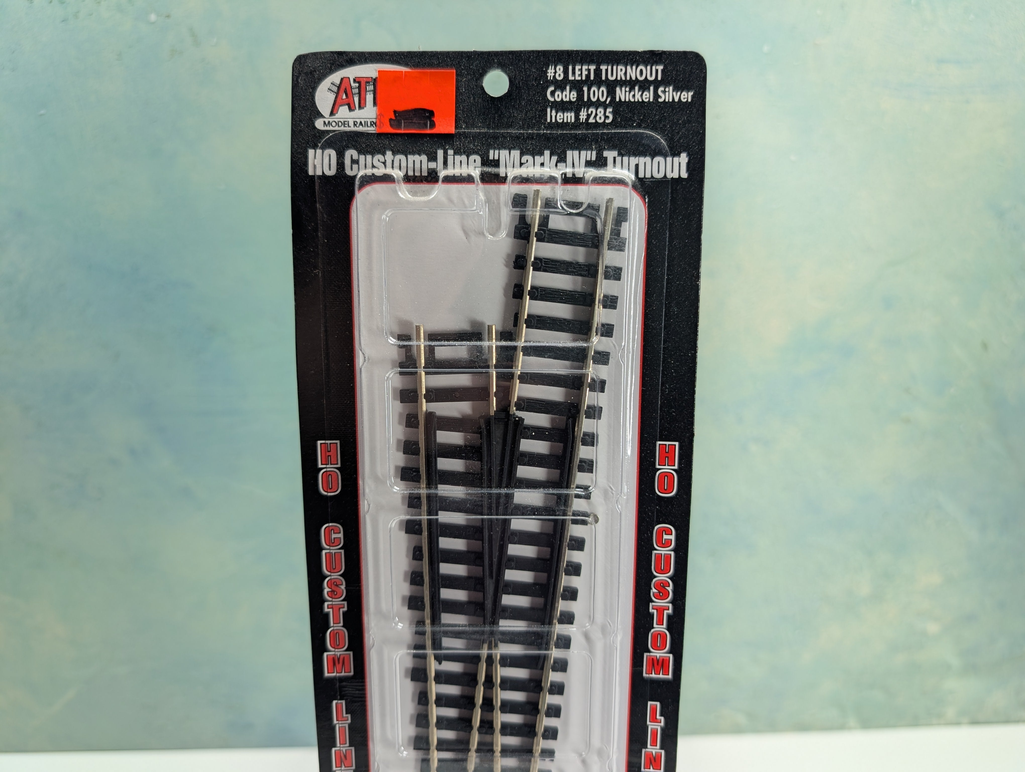 Atlas 285 HO Scale #8 Left Turnout Custom-Line, Code 100 Nickel Silver, Mark IV