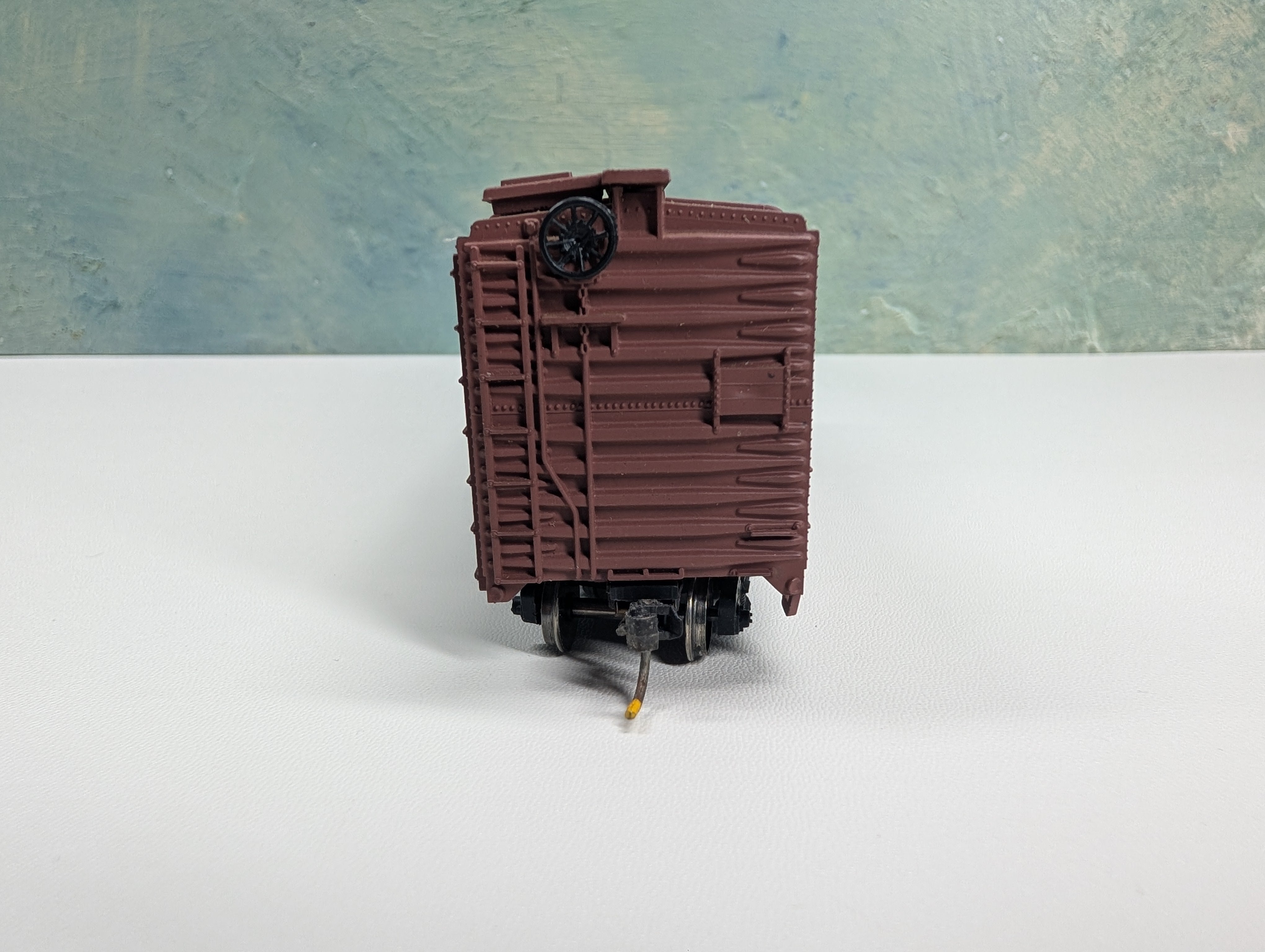 USED Athearn HO Scale 40' Box Car New Haven NH #30564 Metal Wheels