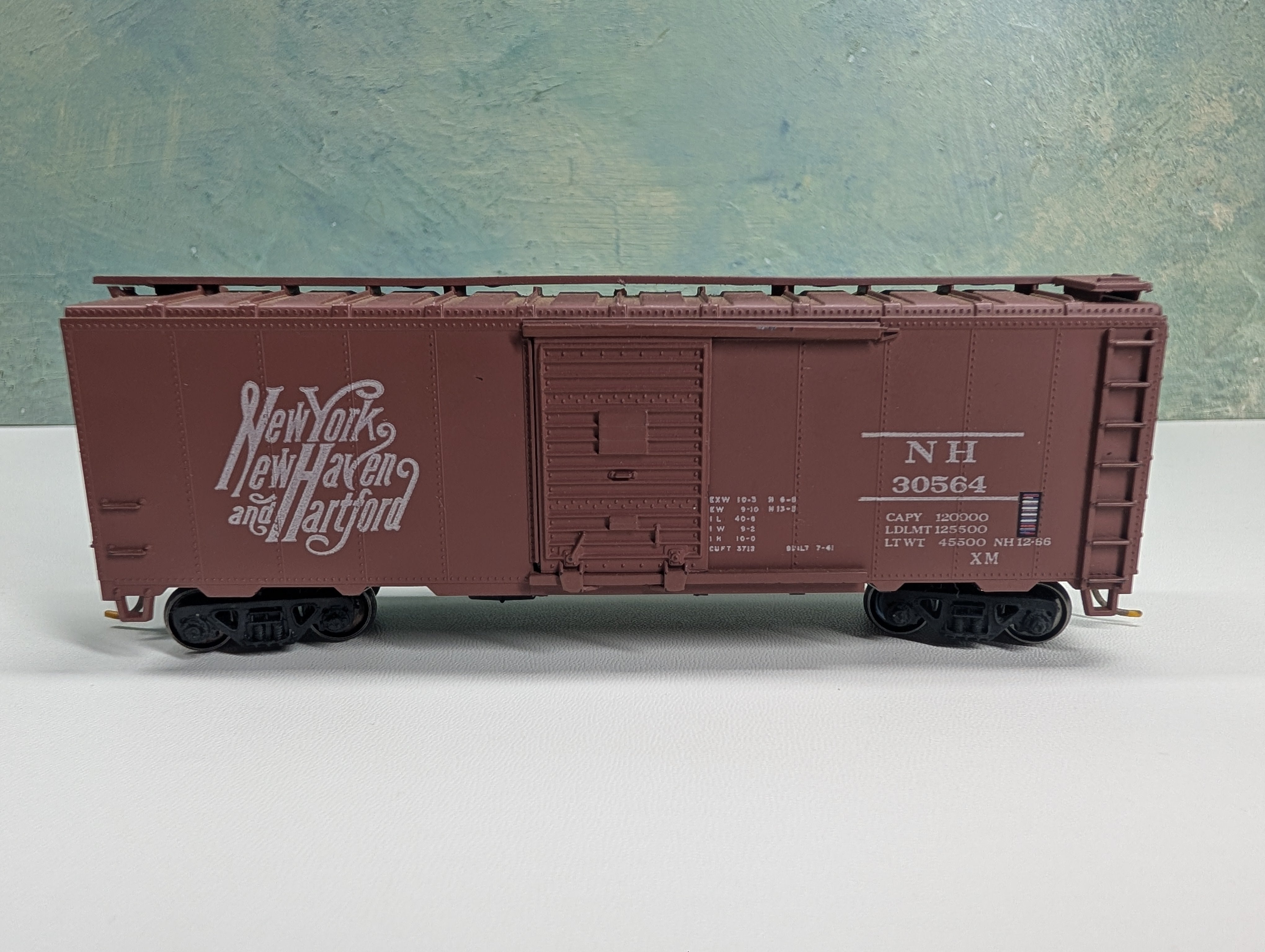 USED Athearn HO Scale 40' Box Car New Haven NH #30564 Metal Wheels