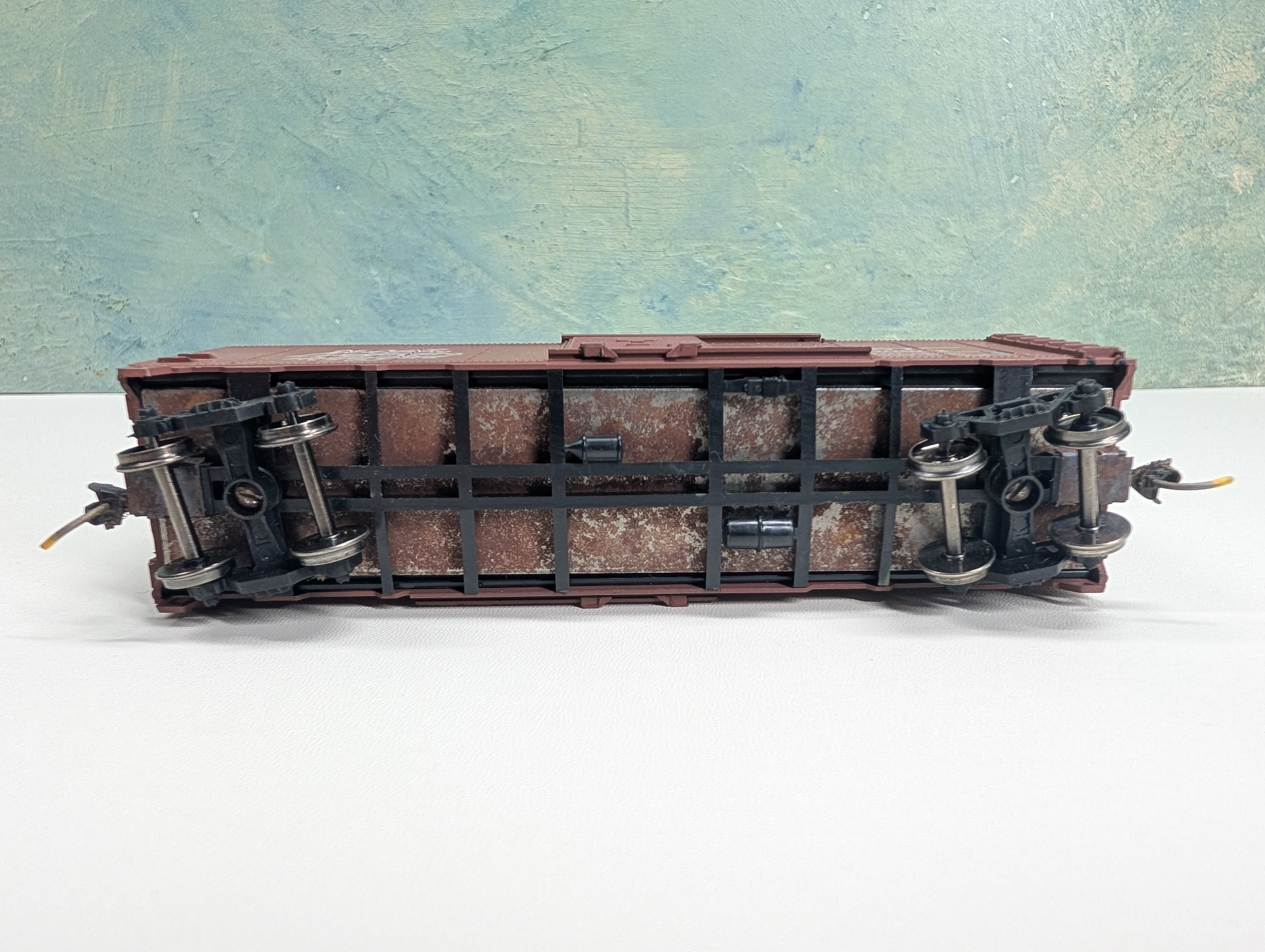 USED Athearn HO Scale 40' Box Car New Haven NH #30564 Metal Wheels