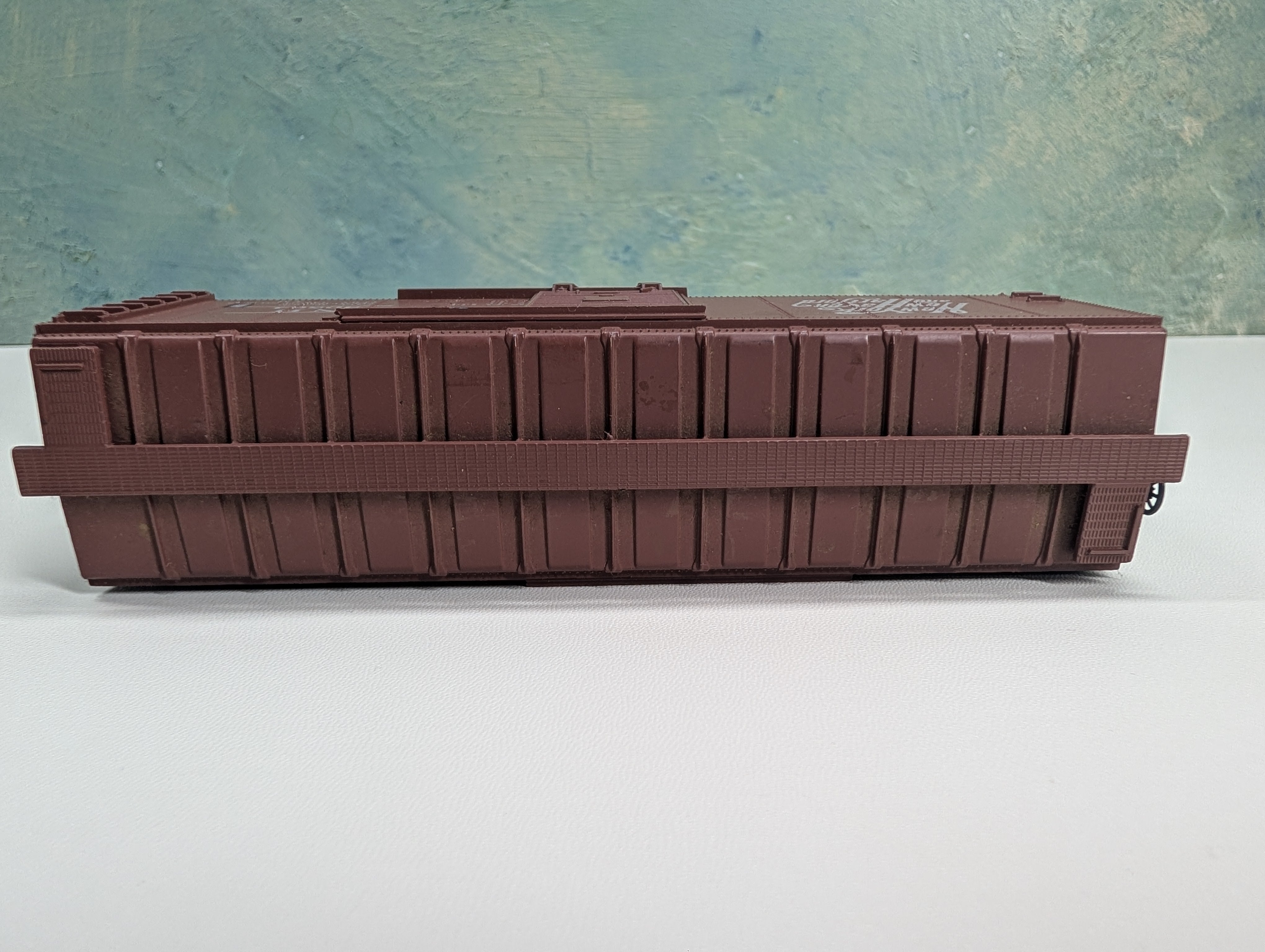 USED Athearn HO Scale 40' Box Car New Haven NH #30564 Metal Wheels