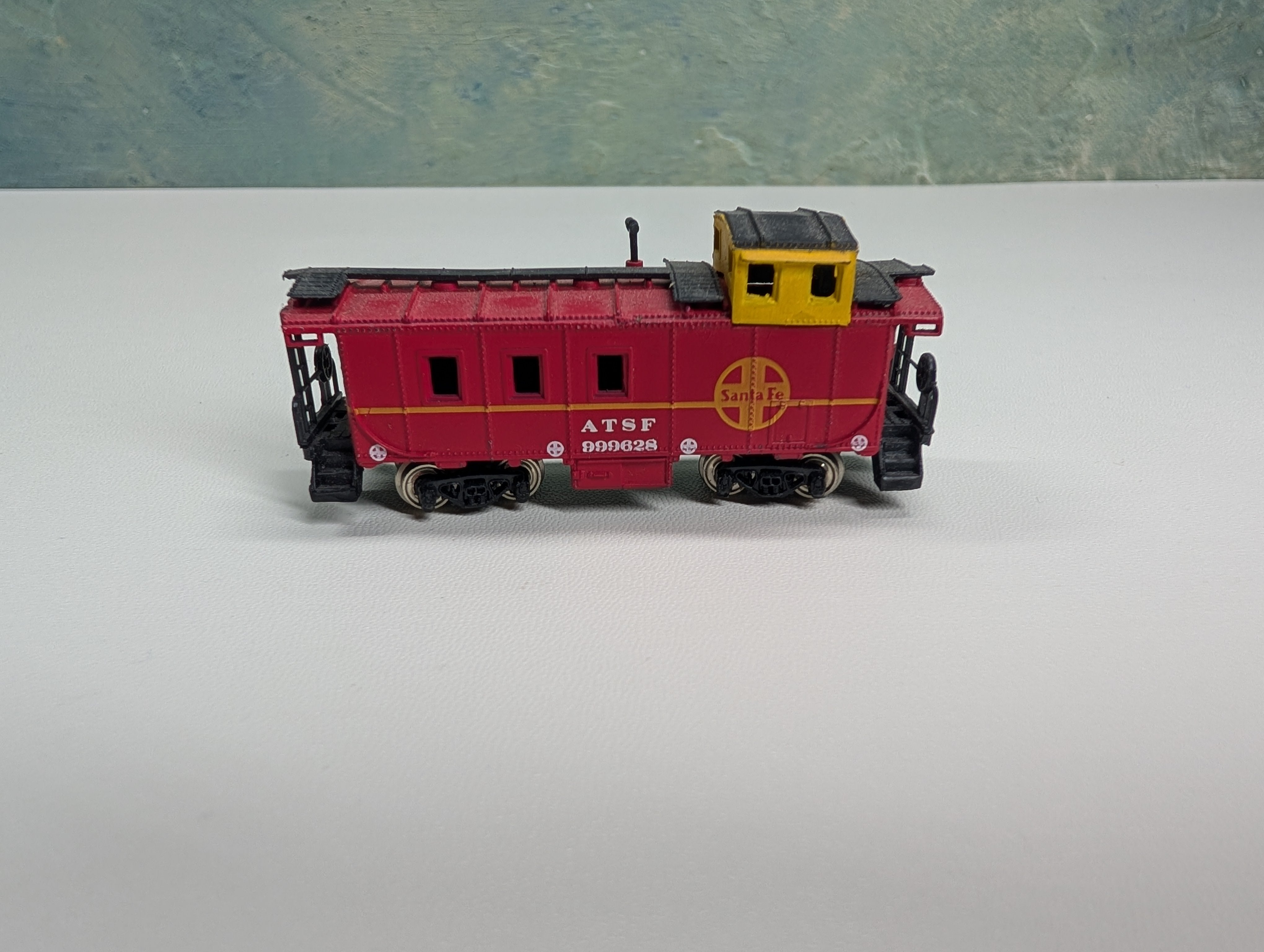 USED Bachmann N Scale Caboose Santa Fe ATSF #999628