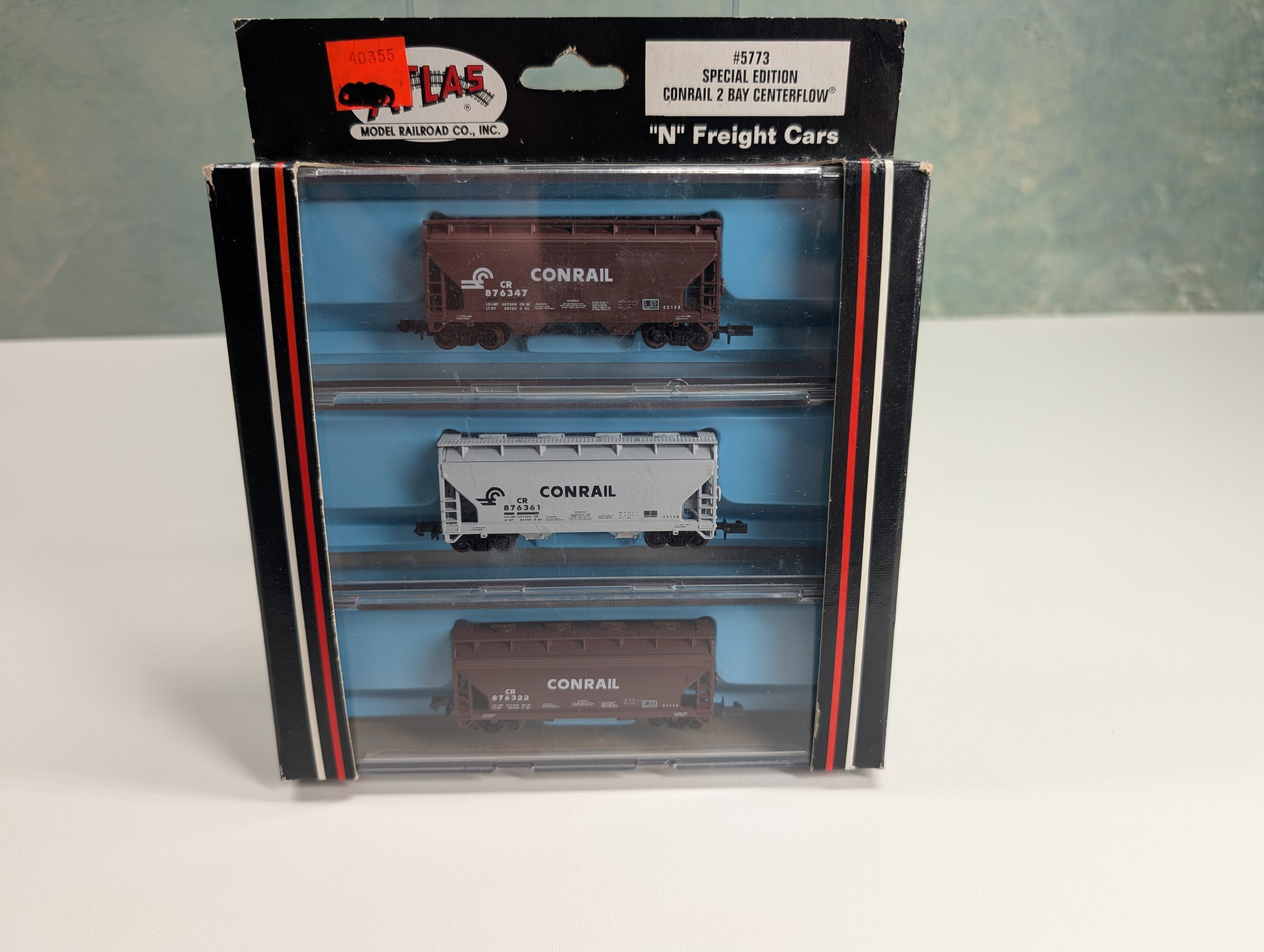 Atlas 5773 N Scale 2 Bay Centerflow Covered Hopper 3 Car Pack Conrail #876347, 876361, 876322