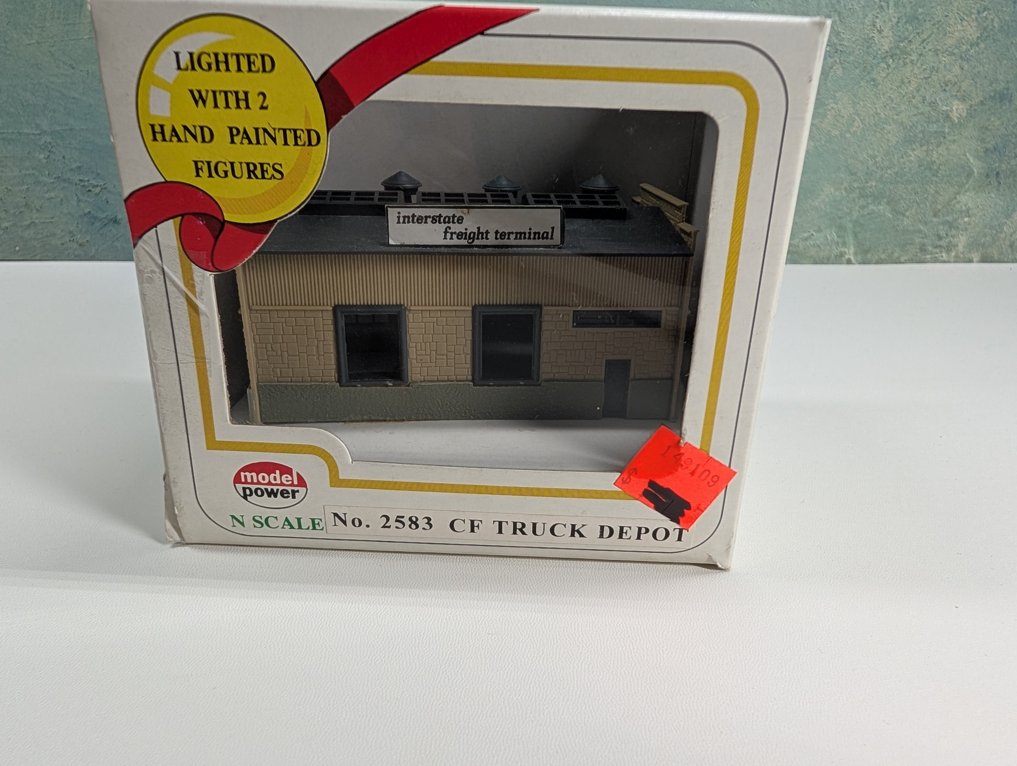 Model Power 2583 N Scale Truck Depot