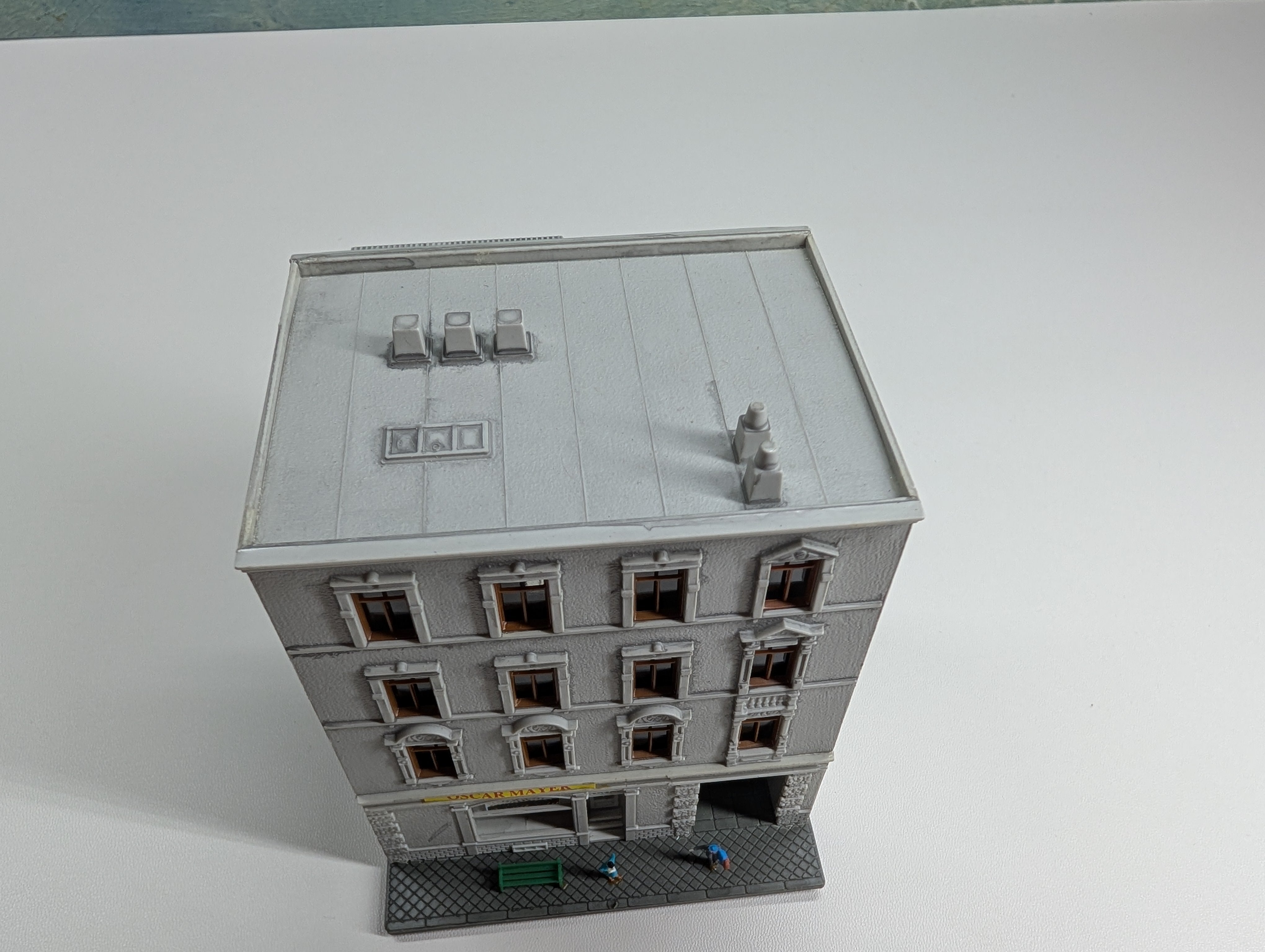 Model Power 2574 N Scale Oscar Mayer Building