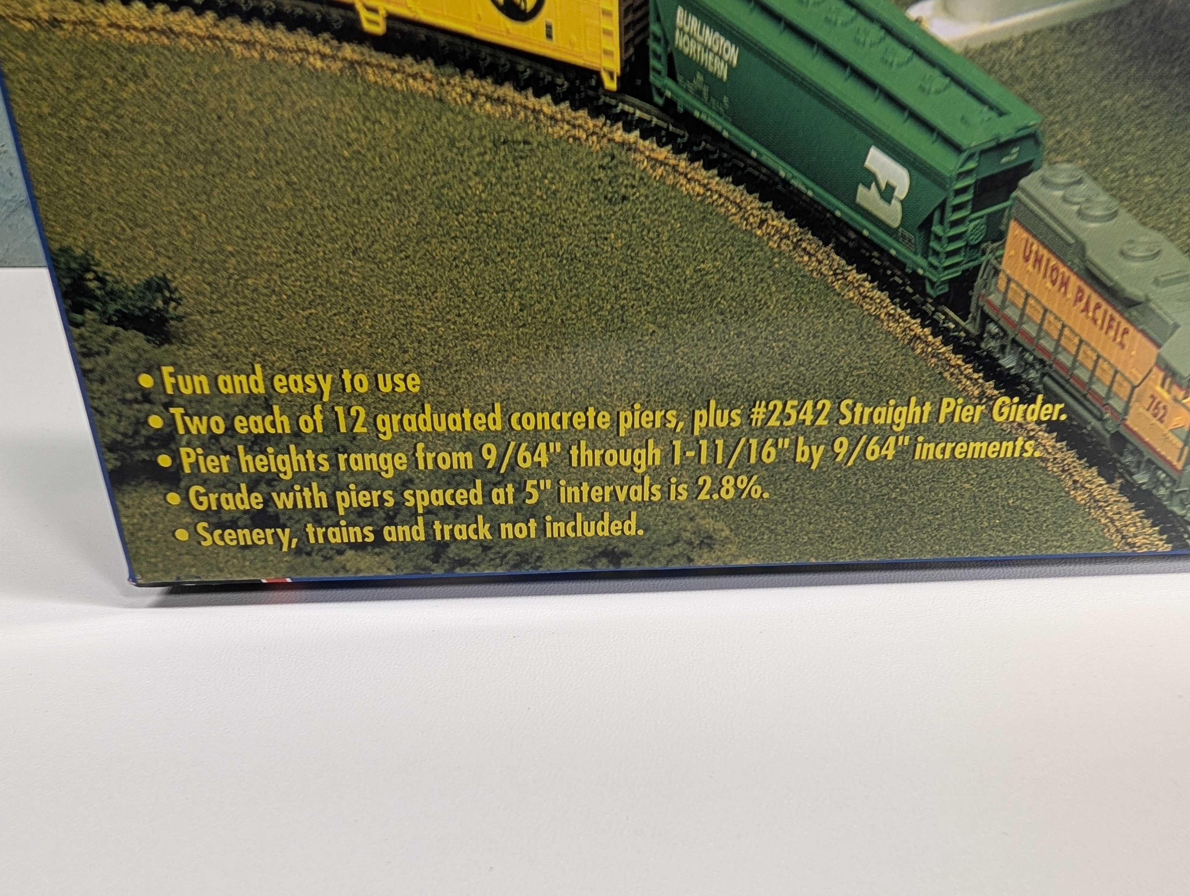 Atlas 2541 N Scale Over'N Under Pier Set (25 pcs)