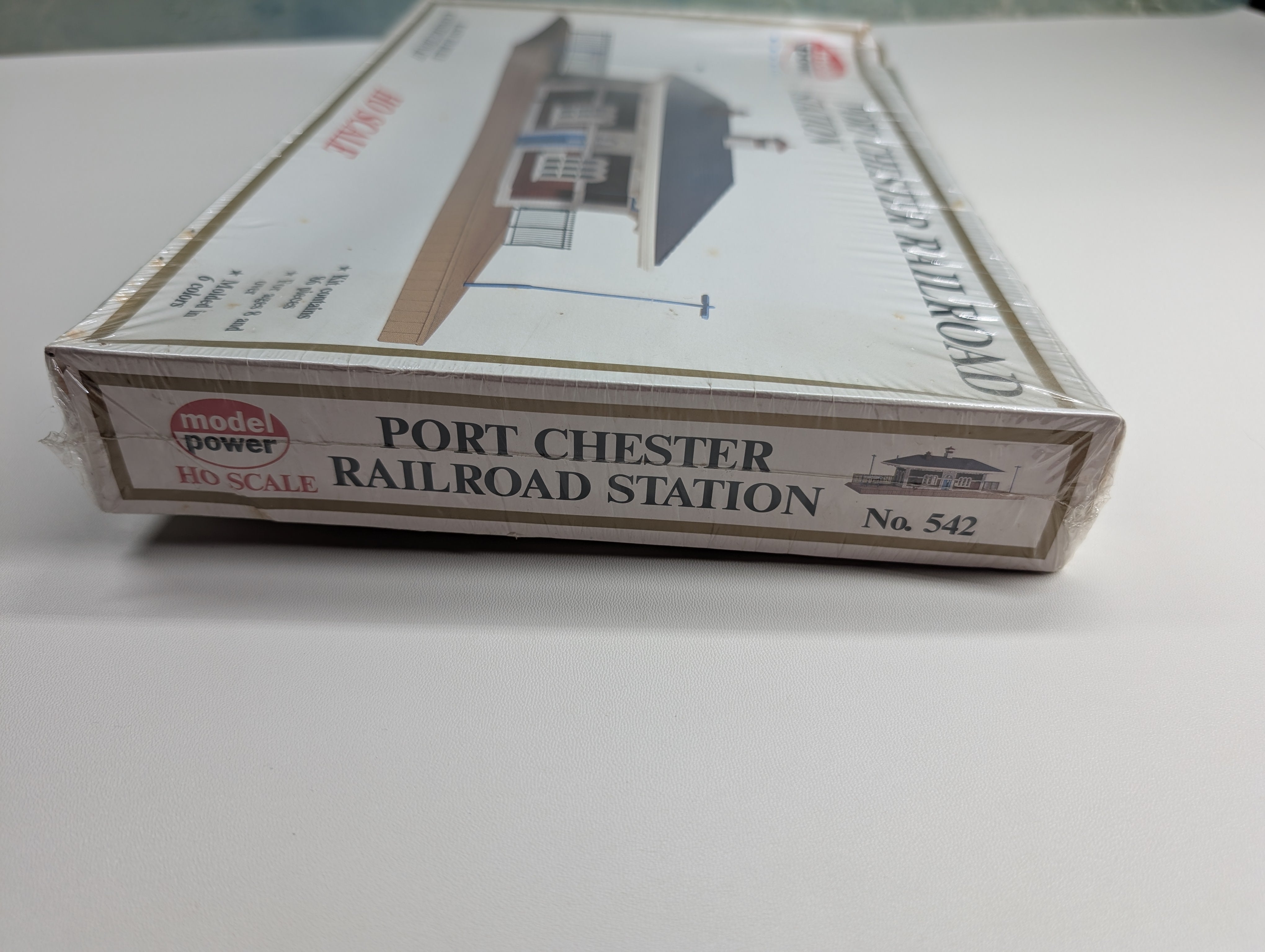 Model Power 542 HO Scale Port Chester Railroad Station KIT