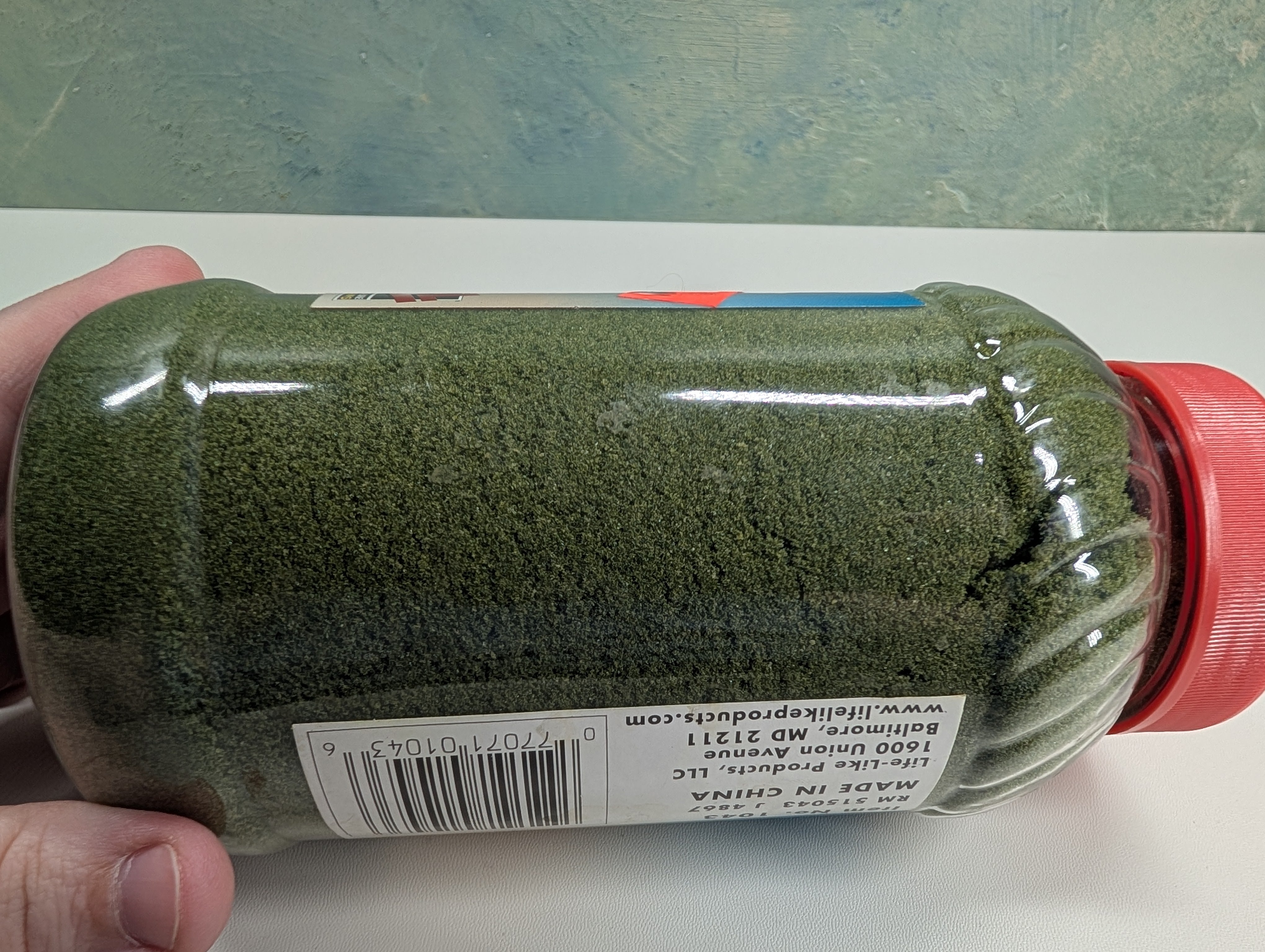 Life-Like 1043 Multi Scale Dark Green Ground Cover, Turf Shaker