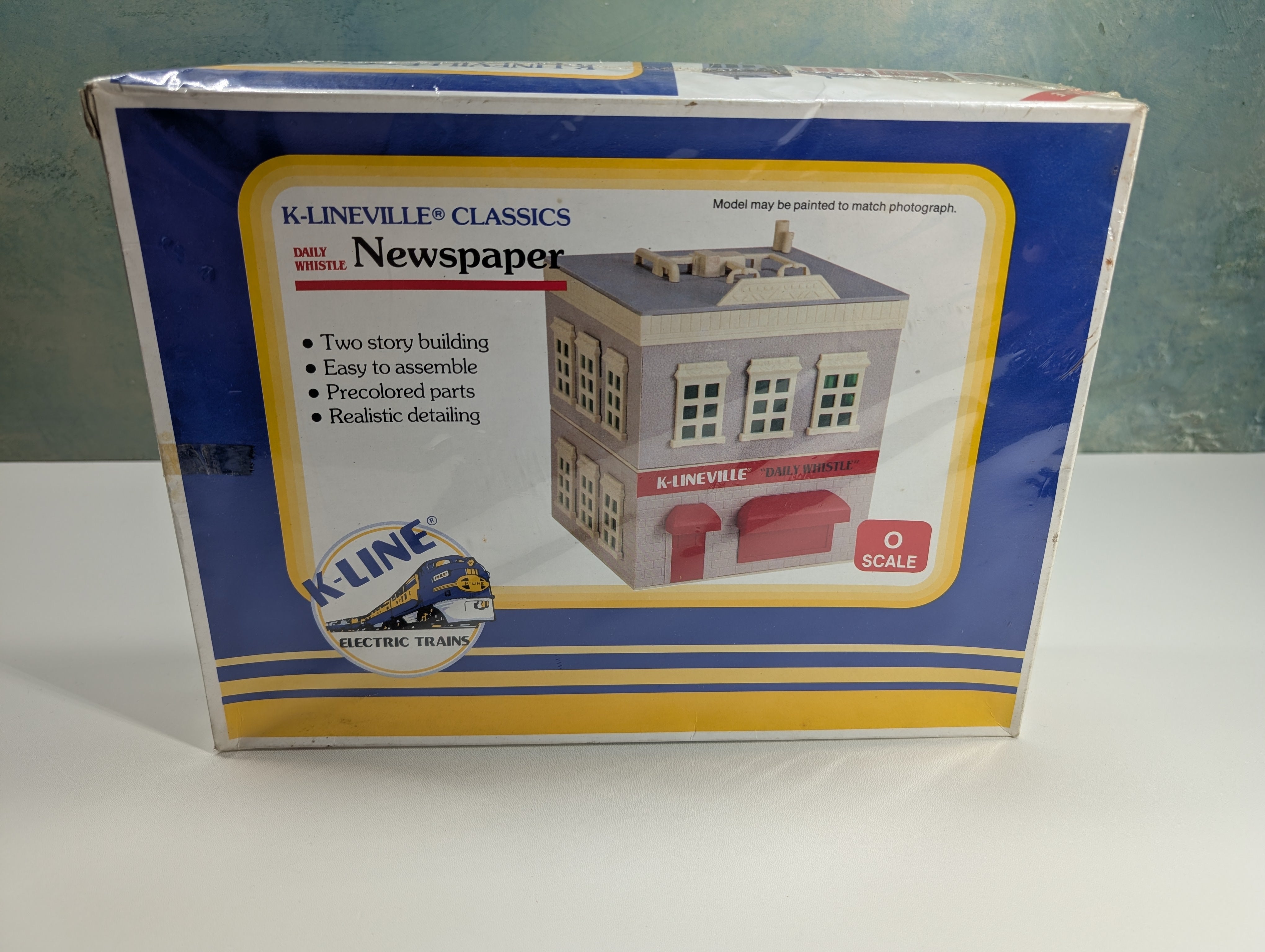 K-Line 4221 O Daily Whistle Newspaper Building (Sealed) KIT