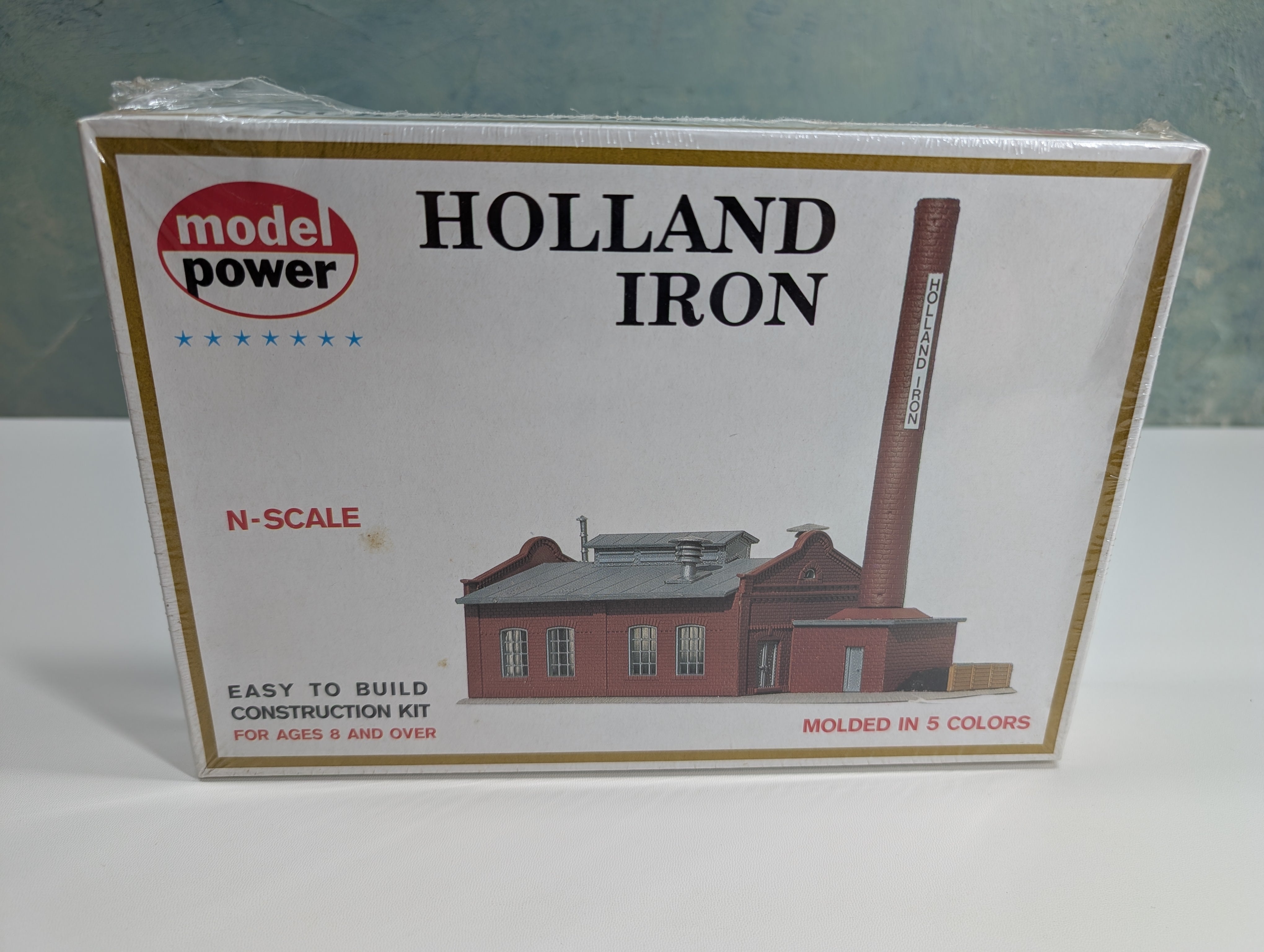 Model Power 1546 N Scale Holland Iron (Sealed) KIT