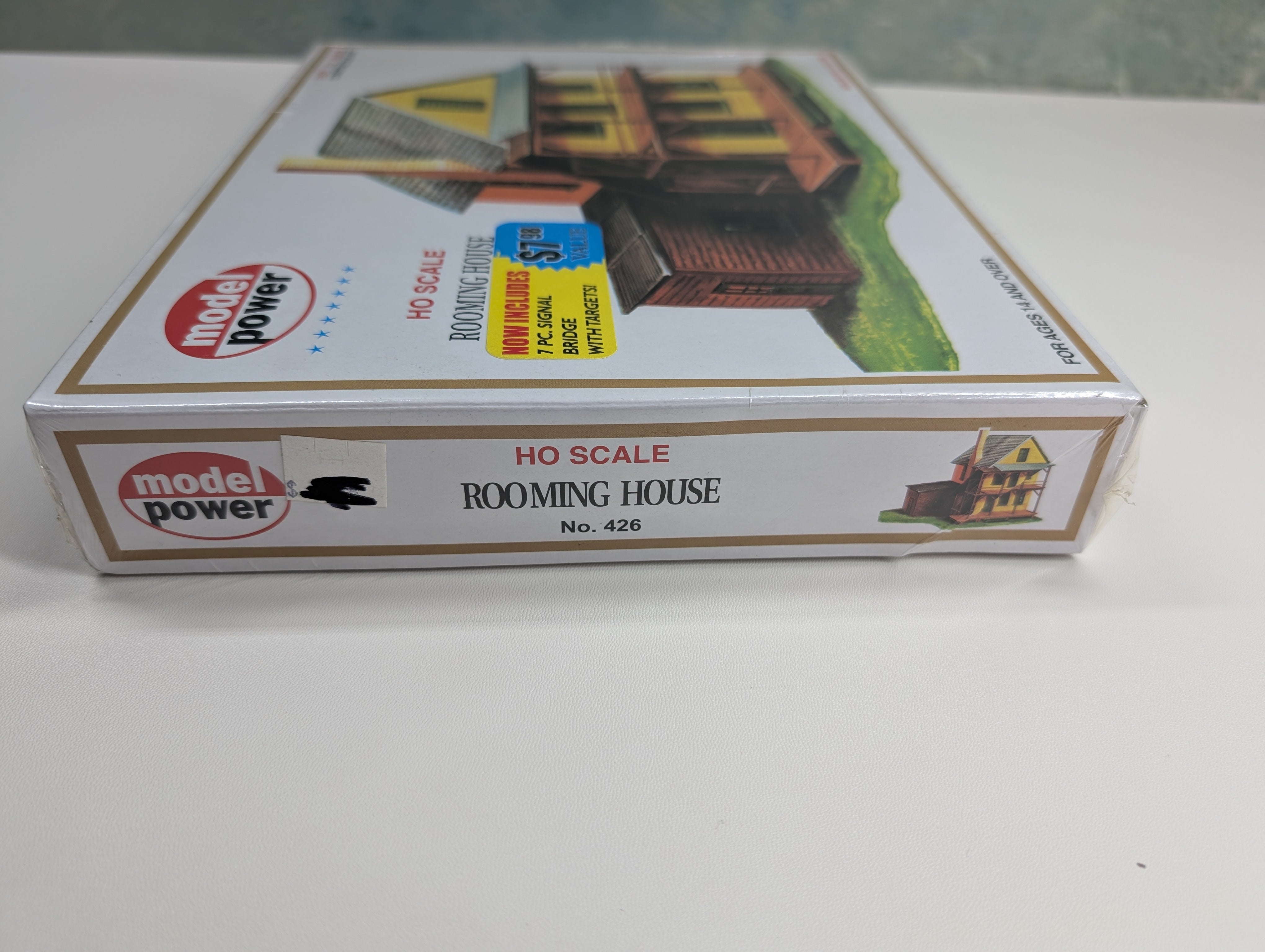 Model Power 426 HO Scale Rooming House (Sealed) KIT