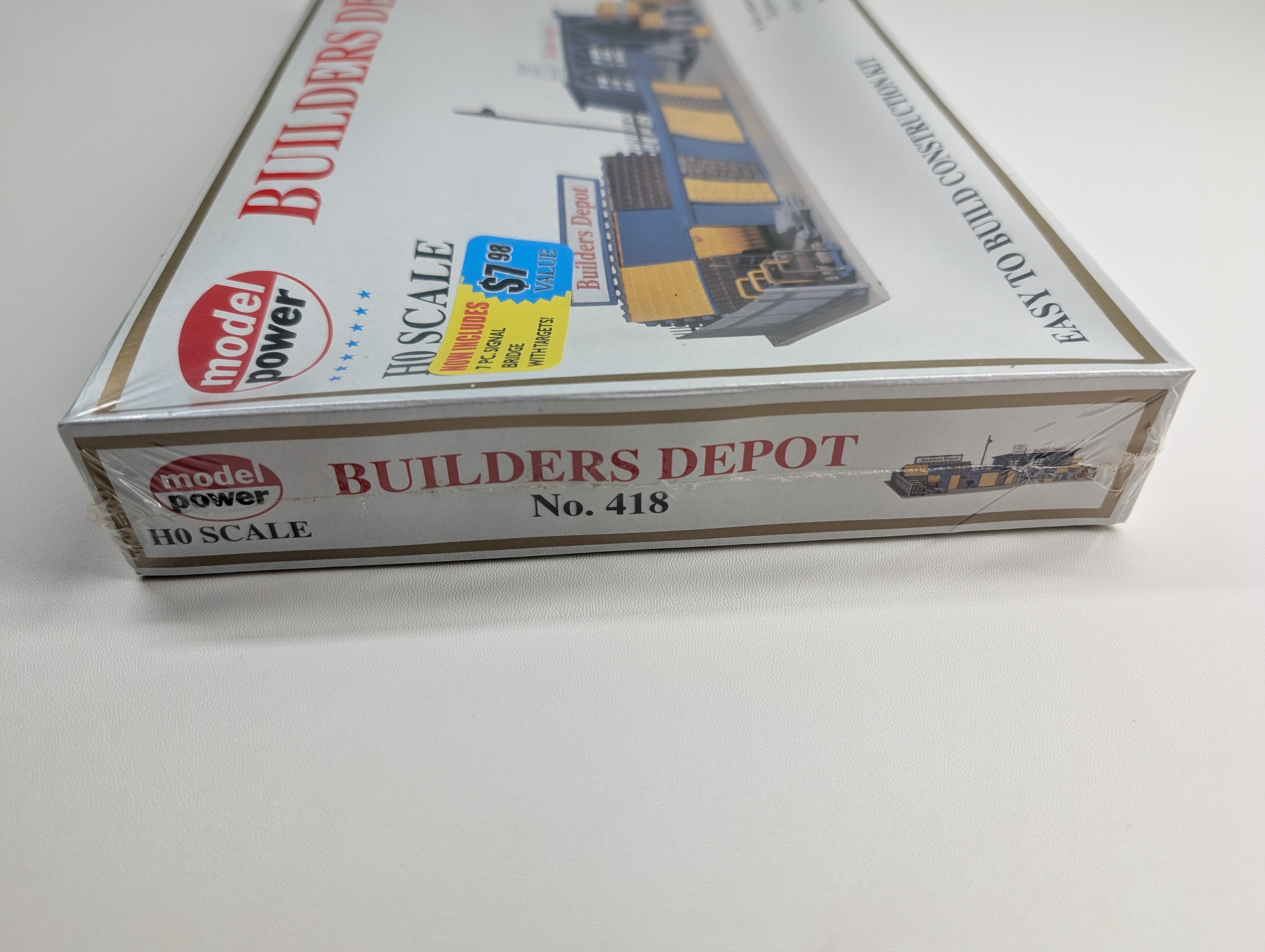 Model Power 418 HO Scale Builders Depot (Sealed) KIT