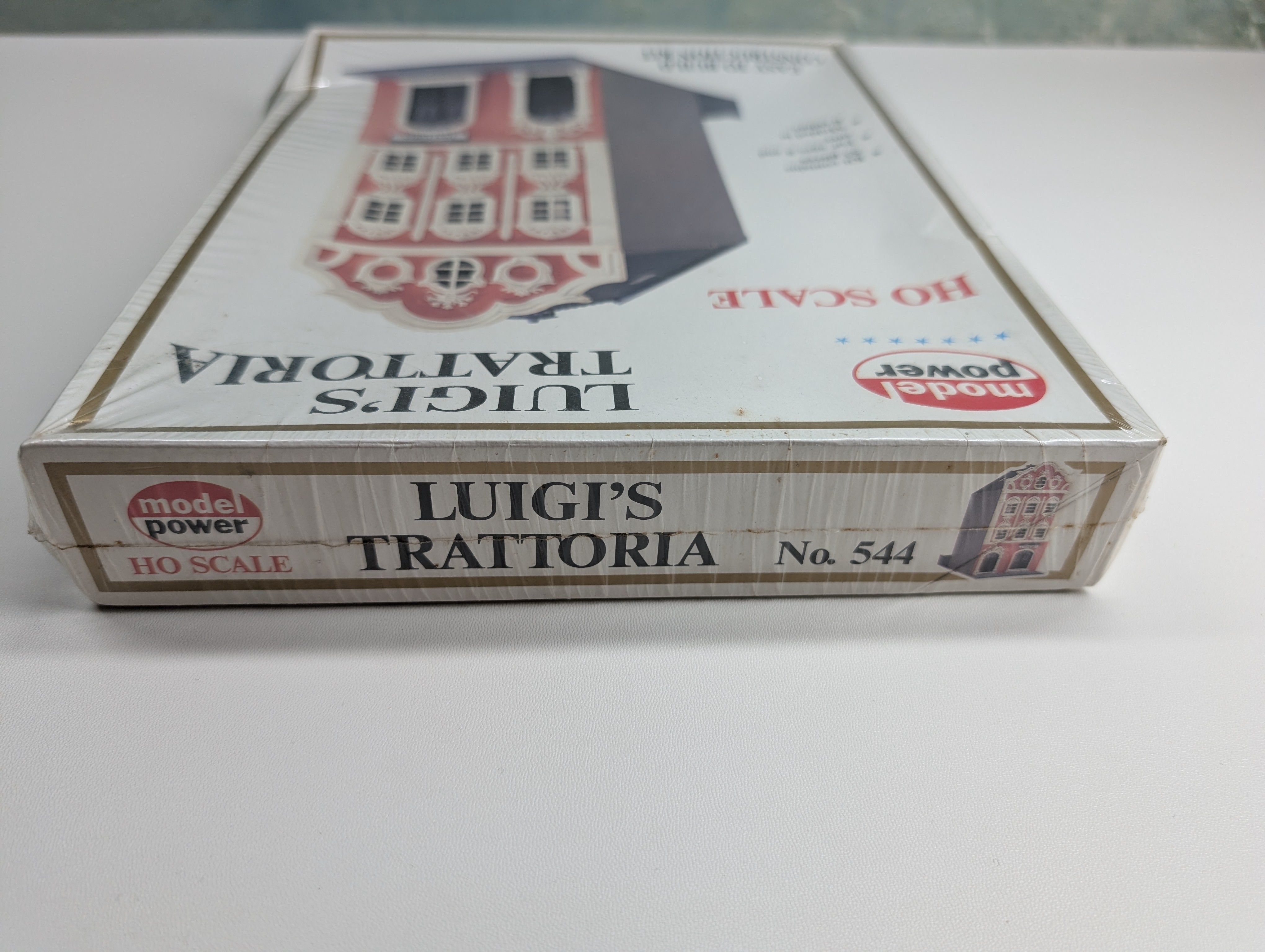 Model Power 544 HO Scale Luigi's Tattoria (Sealed) KIT