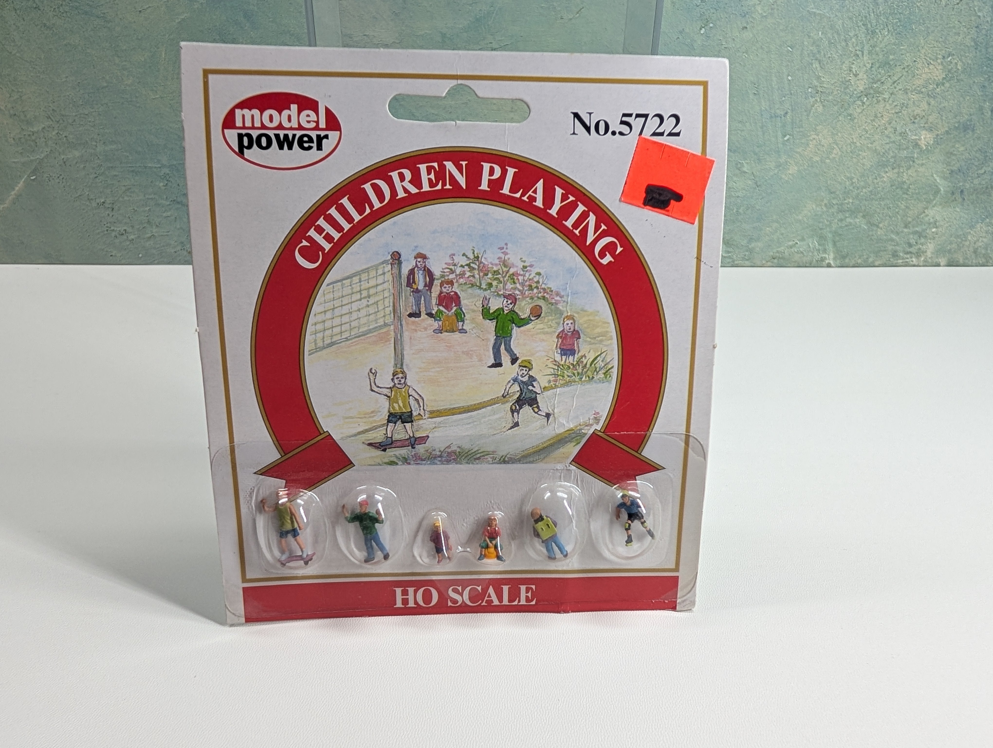 Model Power 5722 HO Scale Children Playing (6 pcs)