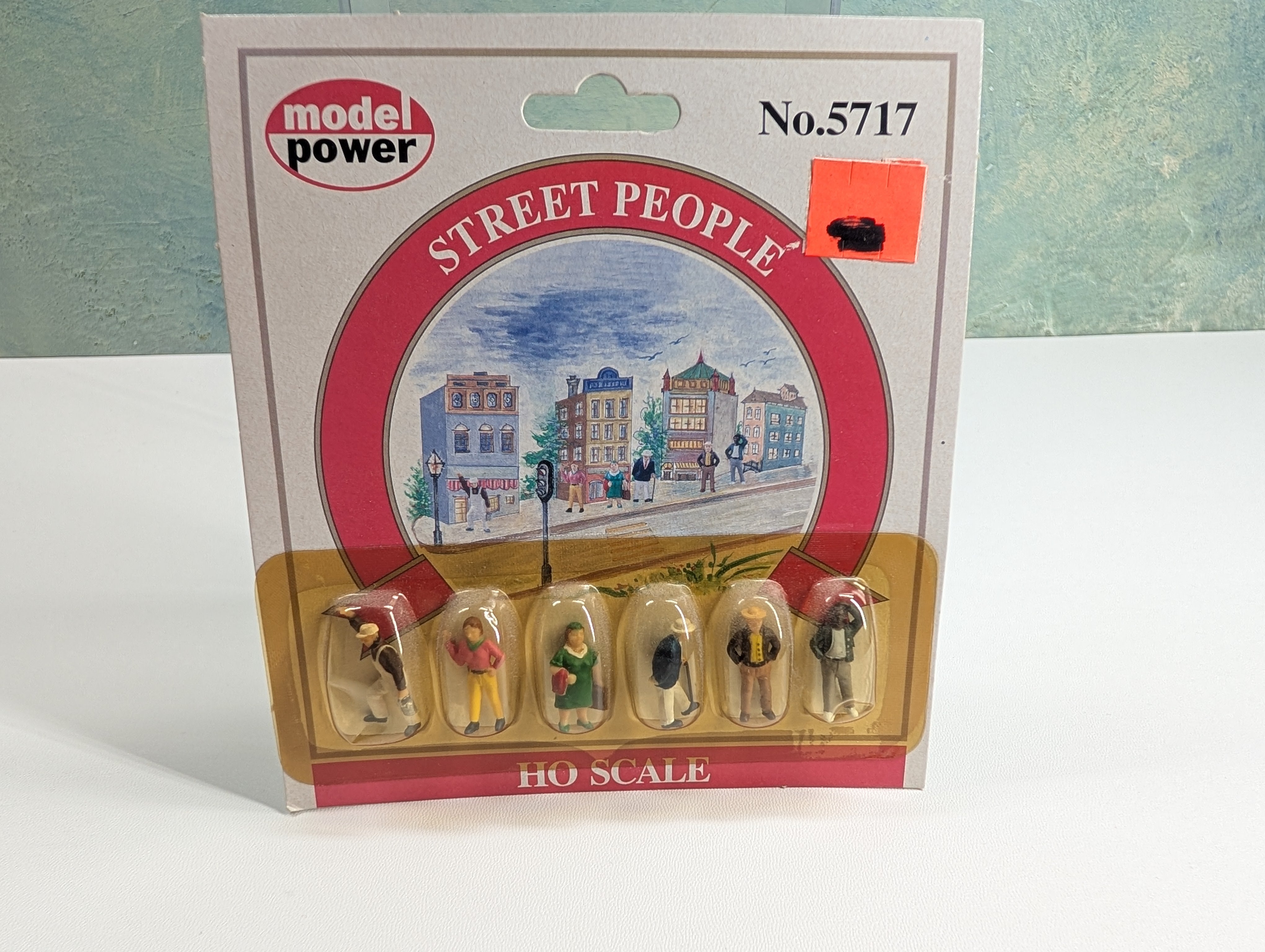 Model Power 5717 HO Scale Street People (6 pcs)