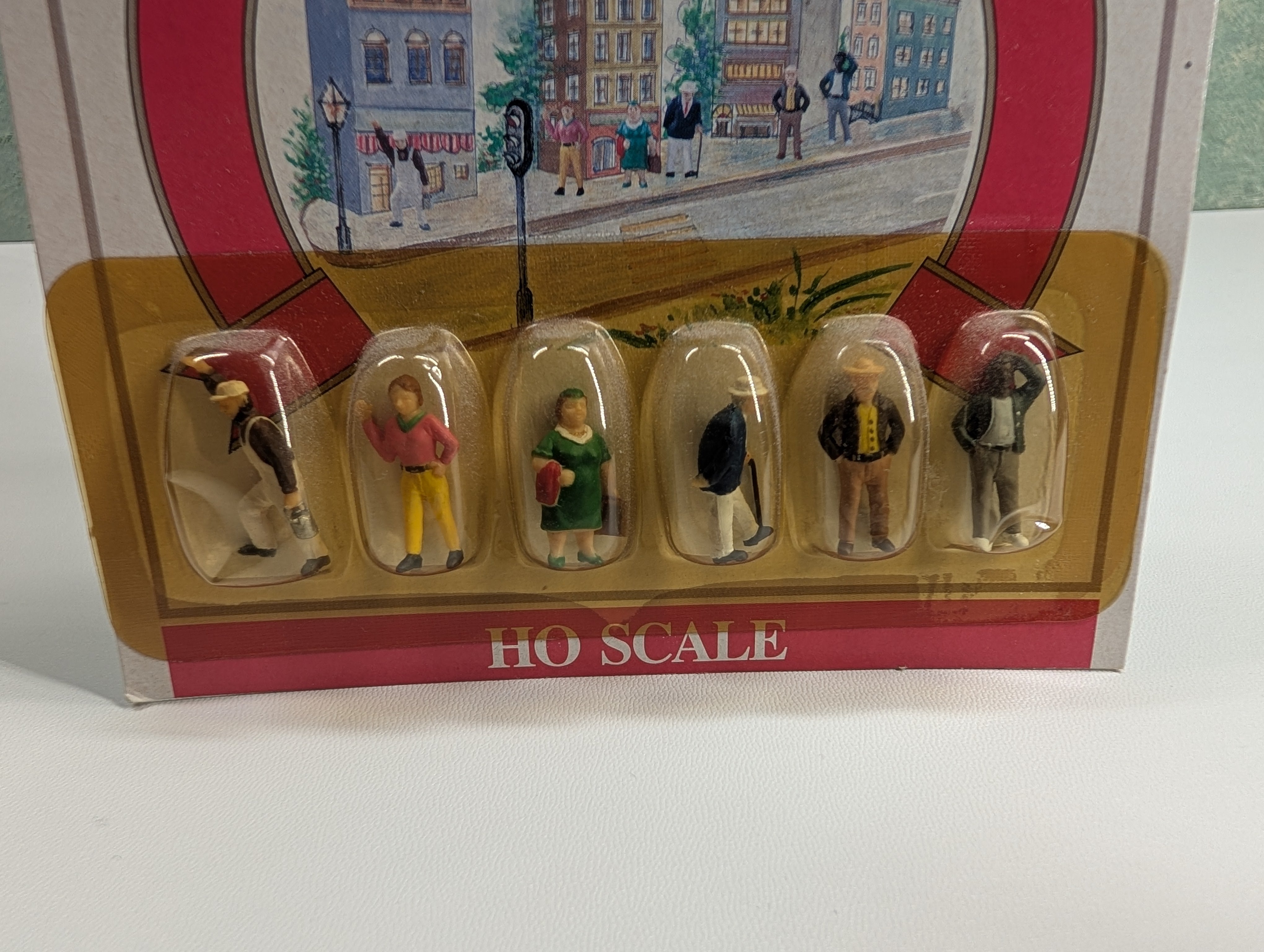 Model Power 5717 HO Scale Street People (6 pcs)