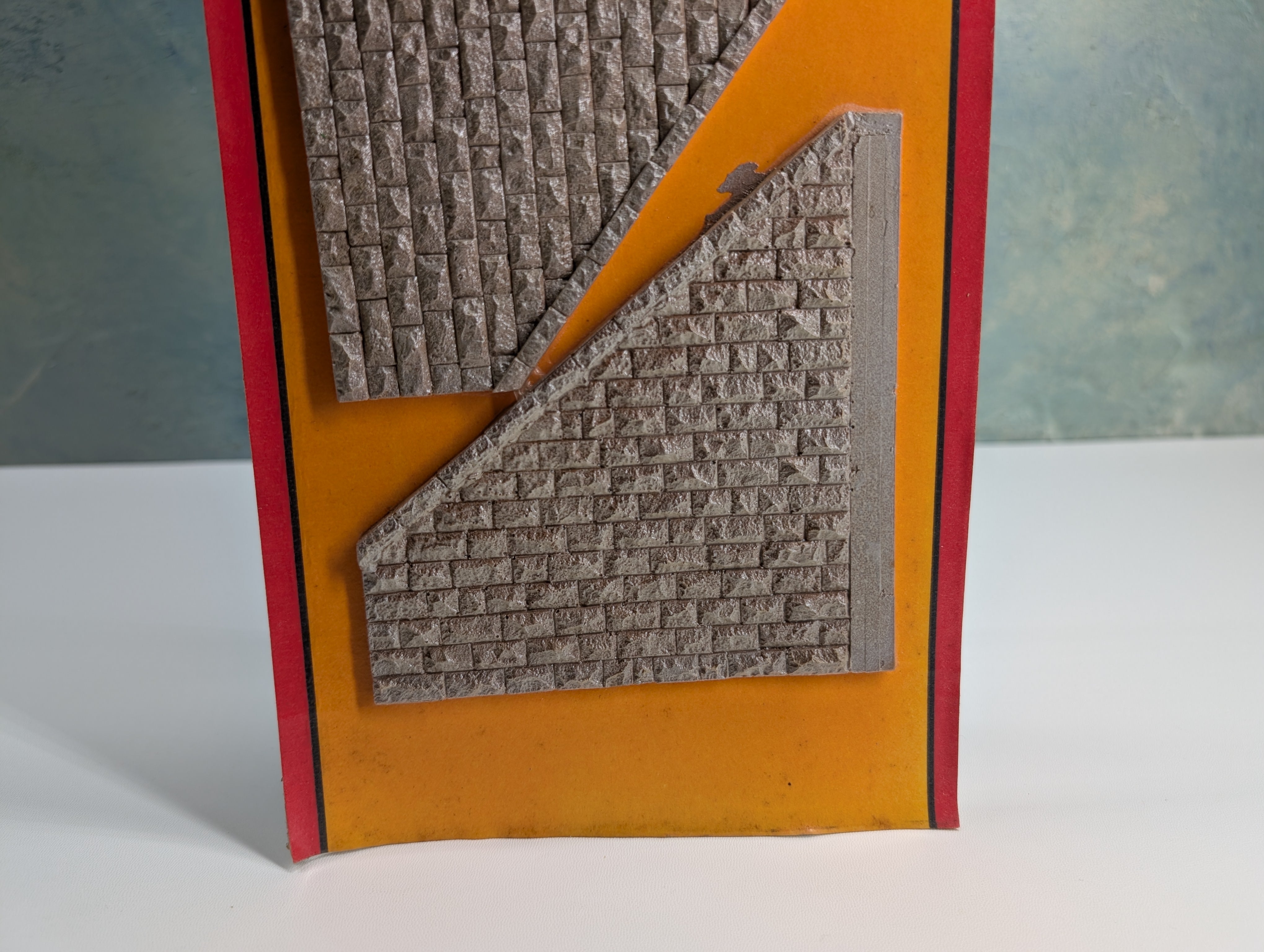 Chooch Enterprises Inc 7016 HO Scale Cast Stone Stepped Retaining Walls