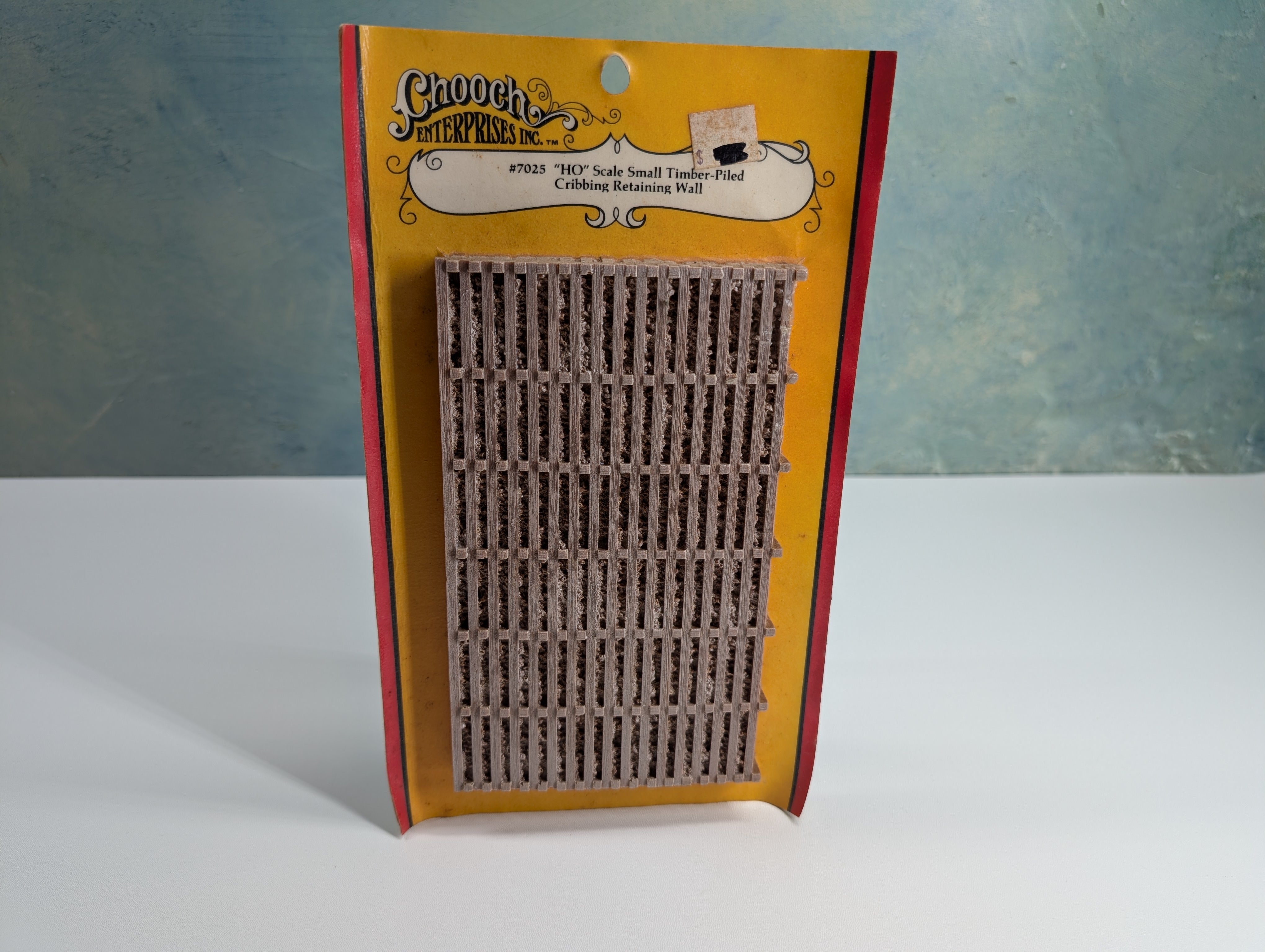 Chooch Enterprises Inc 7025 HO Scale Small Timber-Piled Cribbing Retaining Wall