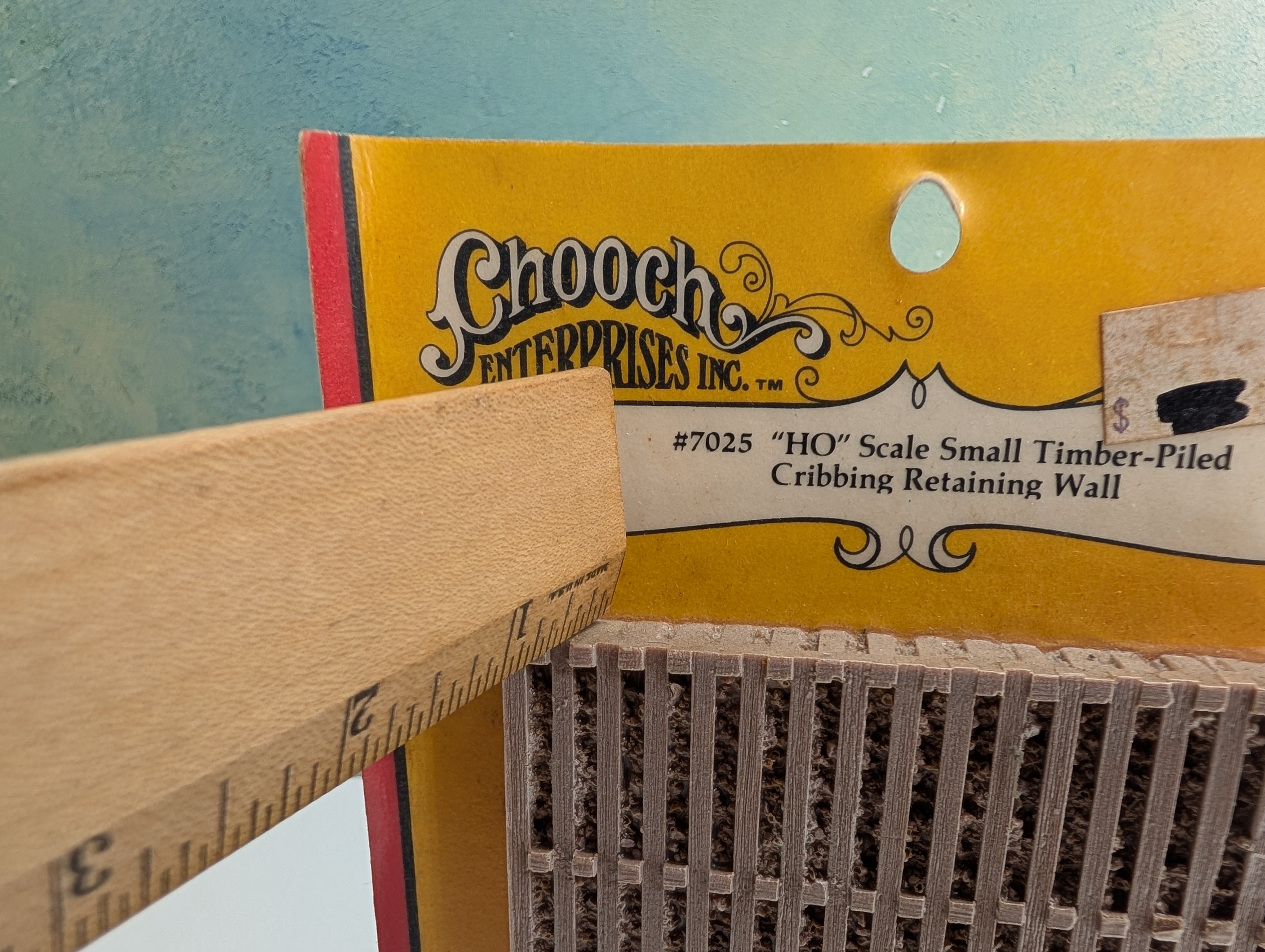 Chooch Enterprises Inc 7025 HO Scale Small Timber-Piled Cribbing Retaining Wall