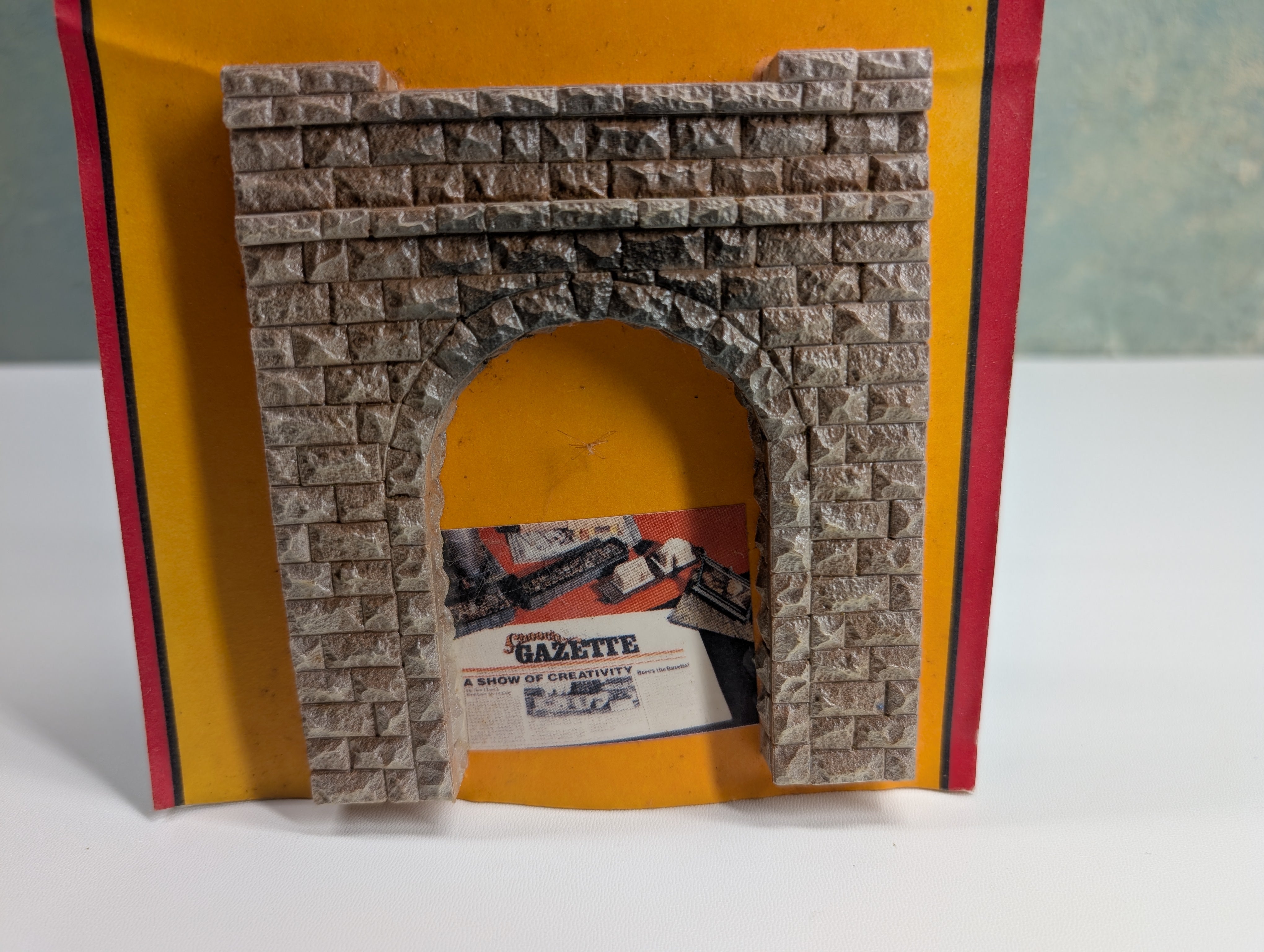 Chooch Enterprises Inc 7014 HO Scale Single Cut Stone Tunnel Portal