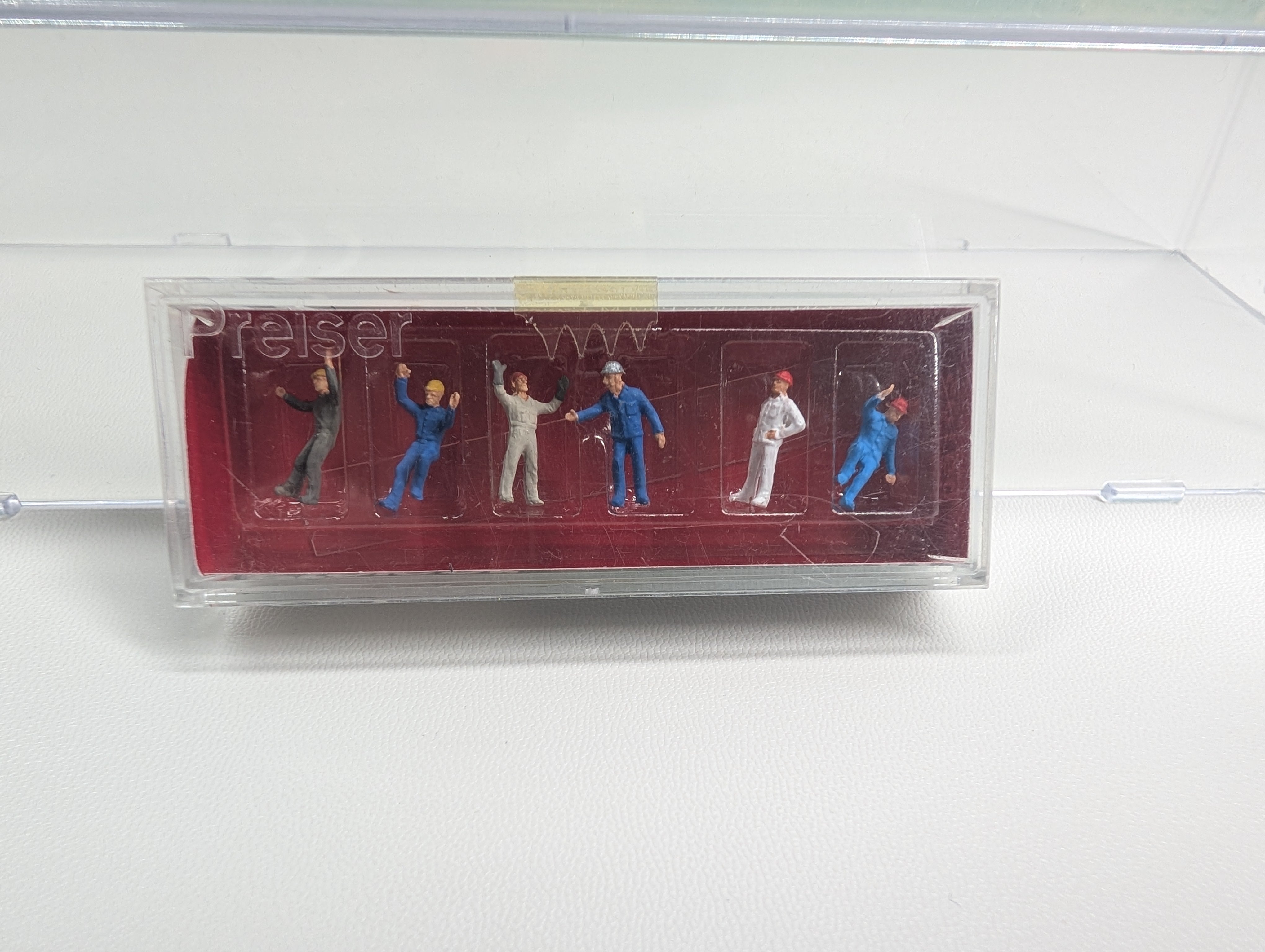Preiser 79105 N Scale Steeplejacks Workers (6 pcs)