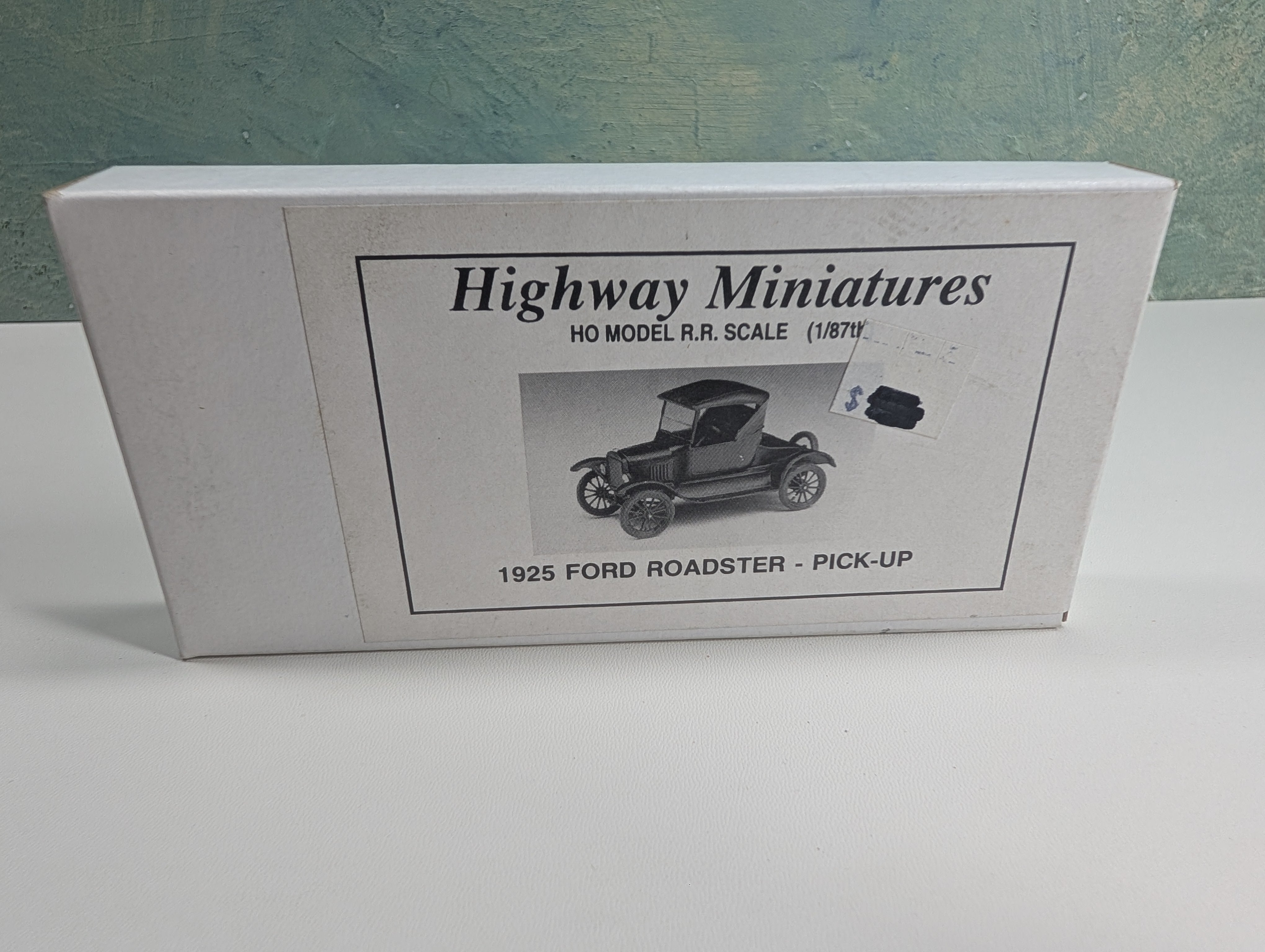 Highway Miniatures 360-213 HO Scale 1925 Ford Roadster Pick-Up KIT