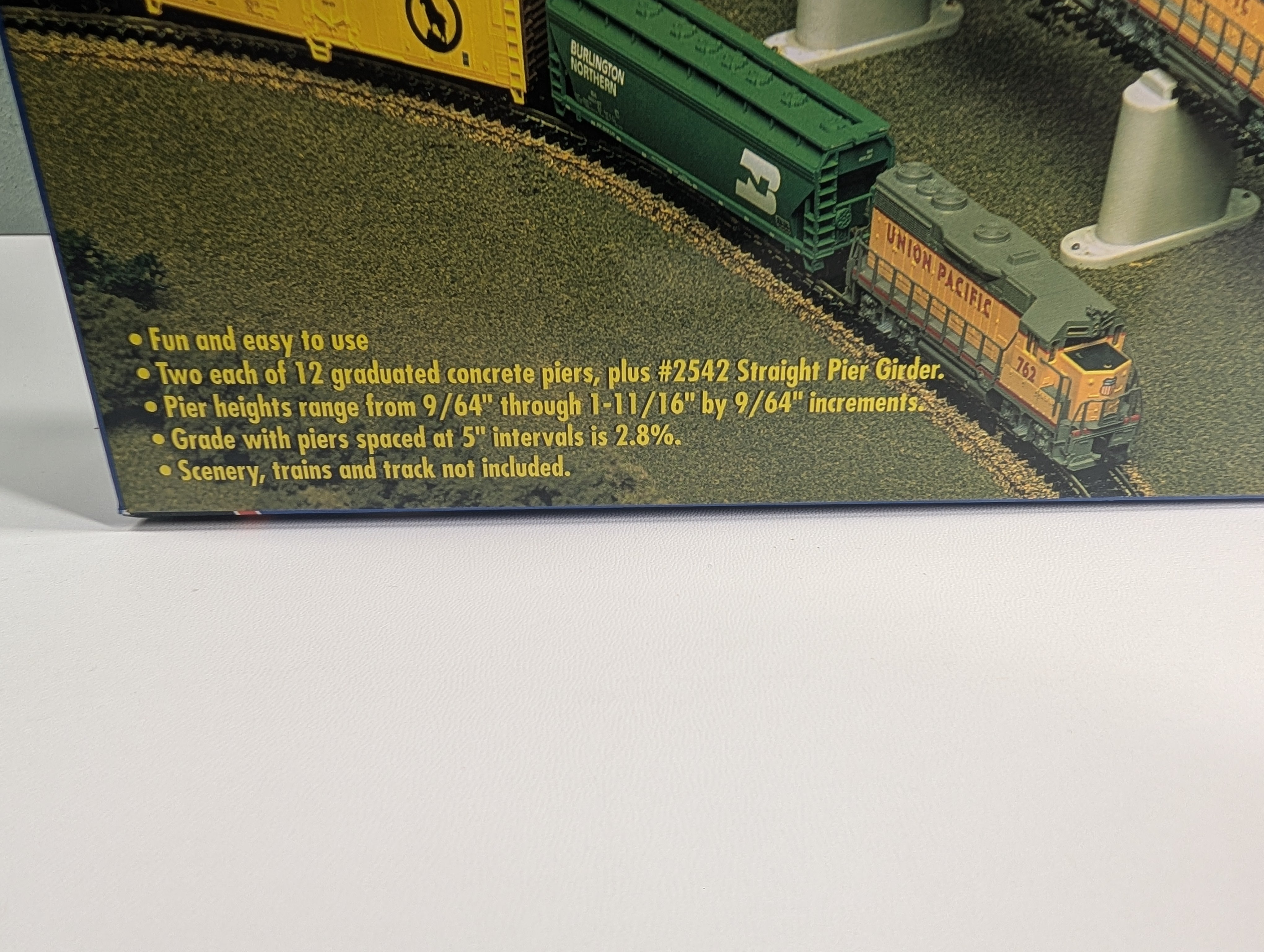 Atlas 2541 N Scale Over'N Under Pier Set (25 pcs)
