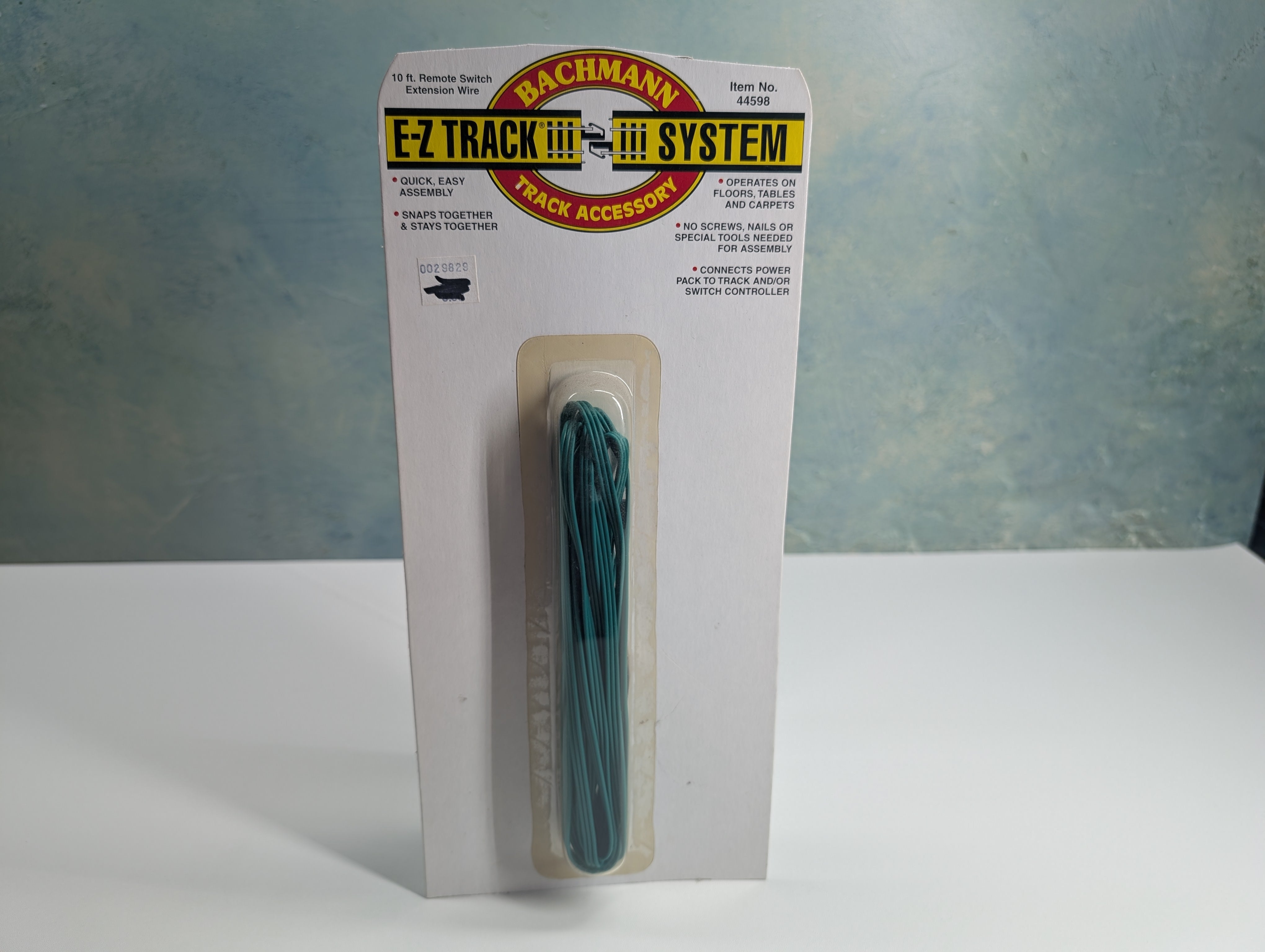 Bachmann 44598 Multi Scale Plug In 10' Remote Switch Extension Wire (Green)