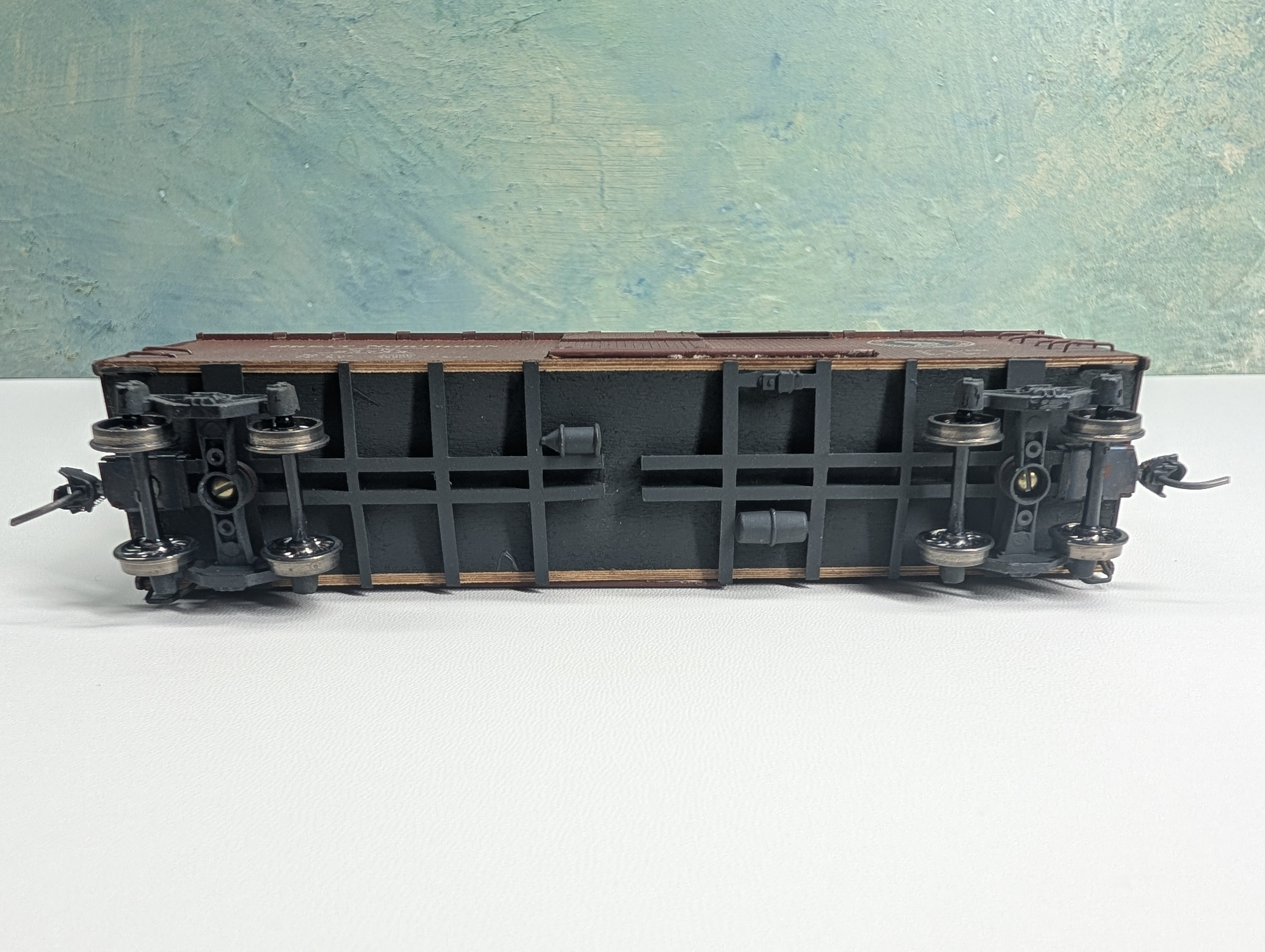 USED HO Scale Real Wood Box Car Great Northern GN #23732 Weathered w/ Metal Wheels