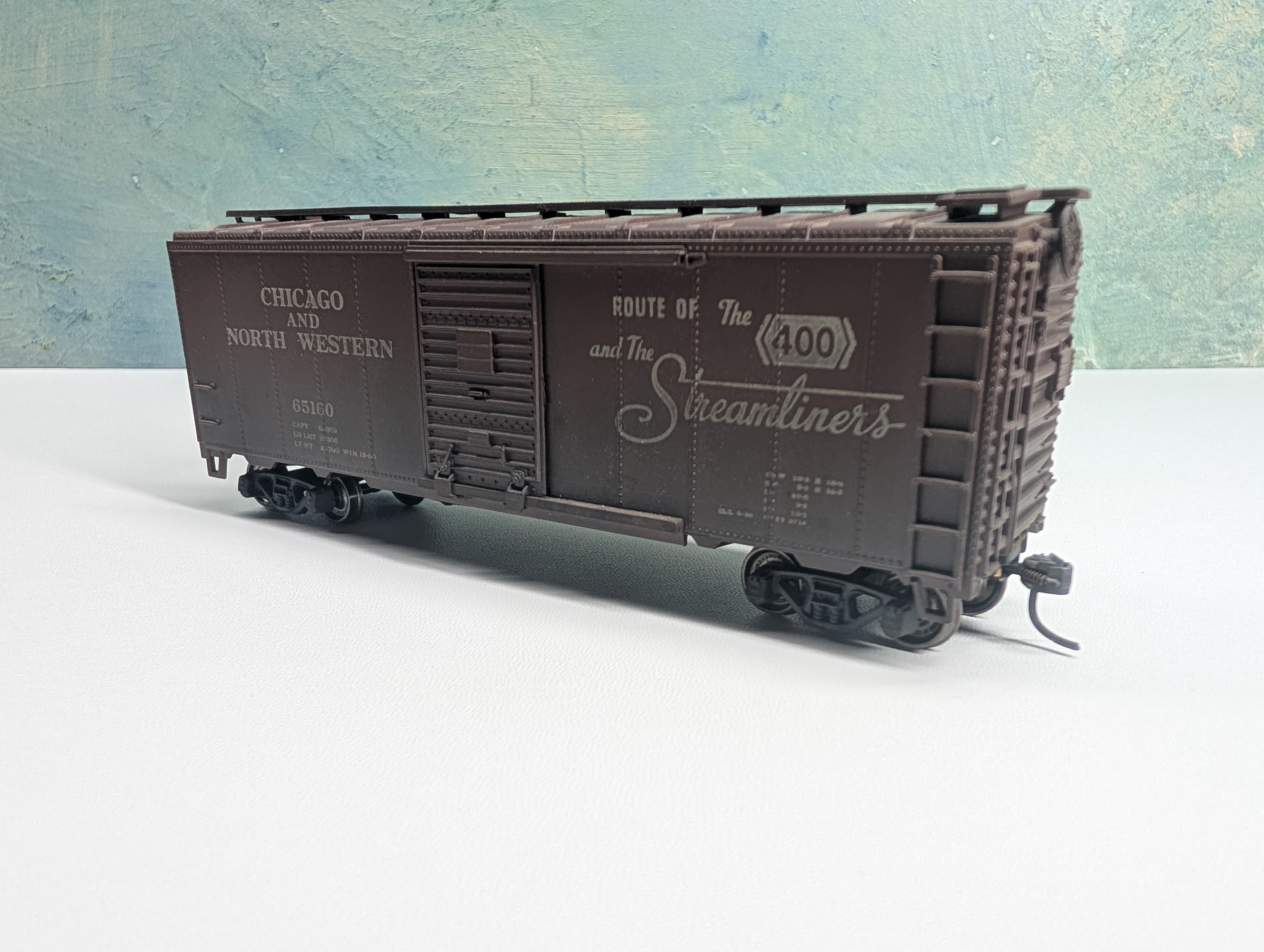 USED Athearn HO Scale 40' Box Car Chicago & North Western #65160 Weathered w/ Metal Wheels