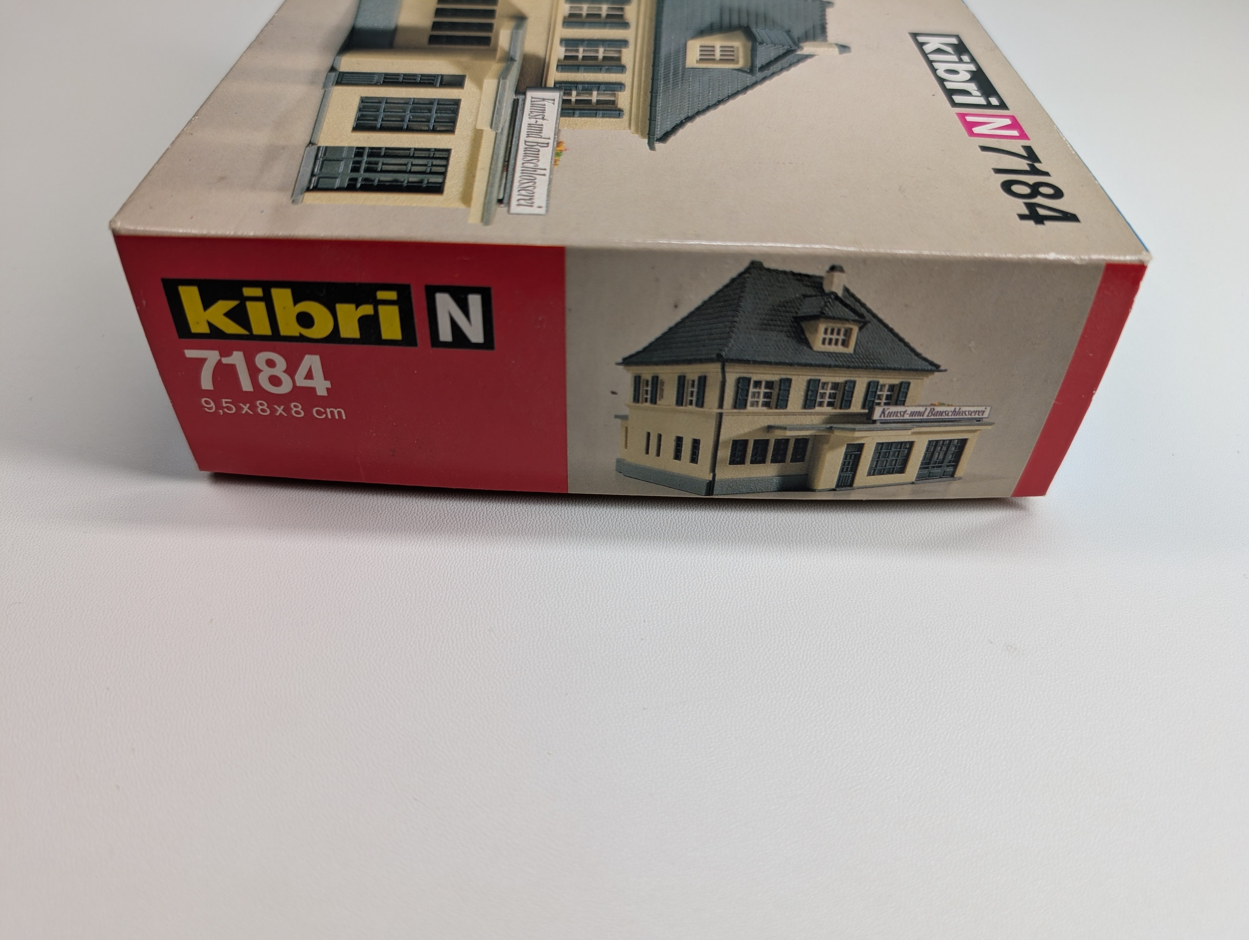 Kibri 7184 N Scale Kunst-und Bauschlosserei Craftsman House KIT
