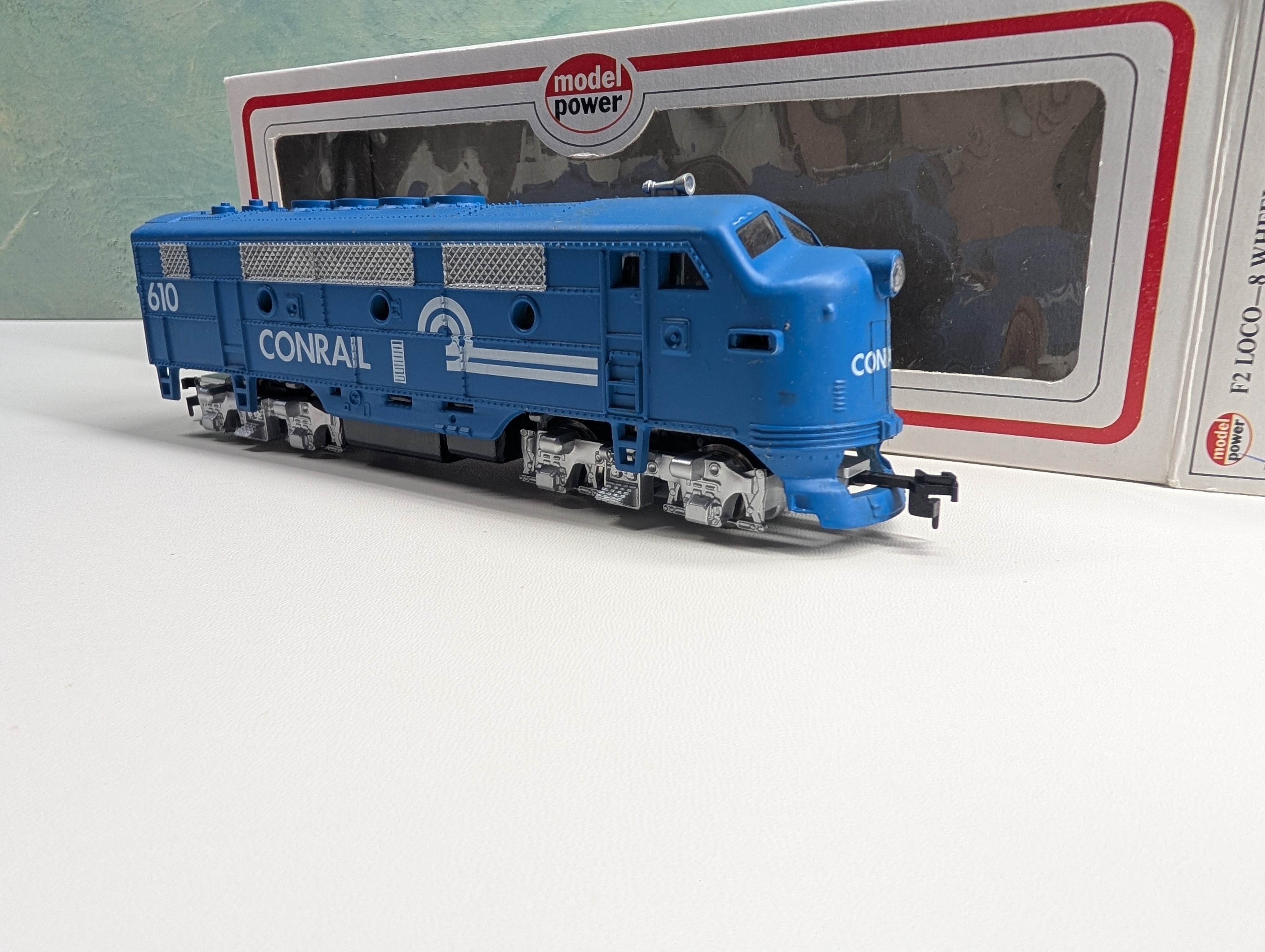 USED Model Power HO Scale F2 Diesel Locomotive Conrail #610 Runs Great DC