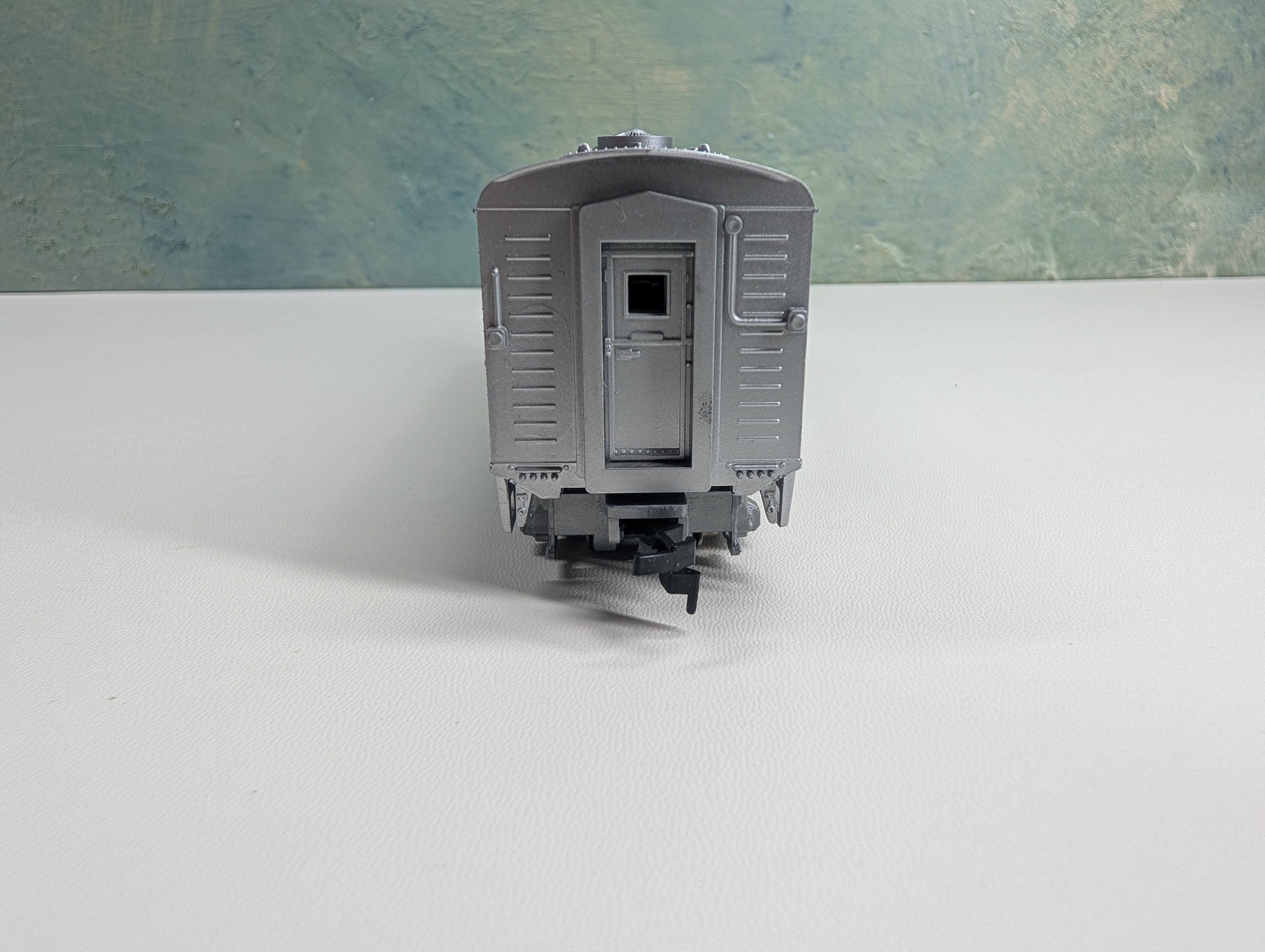 Model Power HO Scale F3 Diesel Locomotive Sant Fe ATSF Runs Great DC