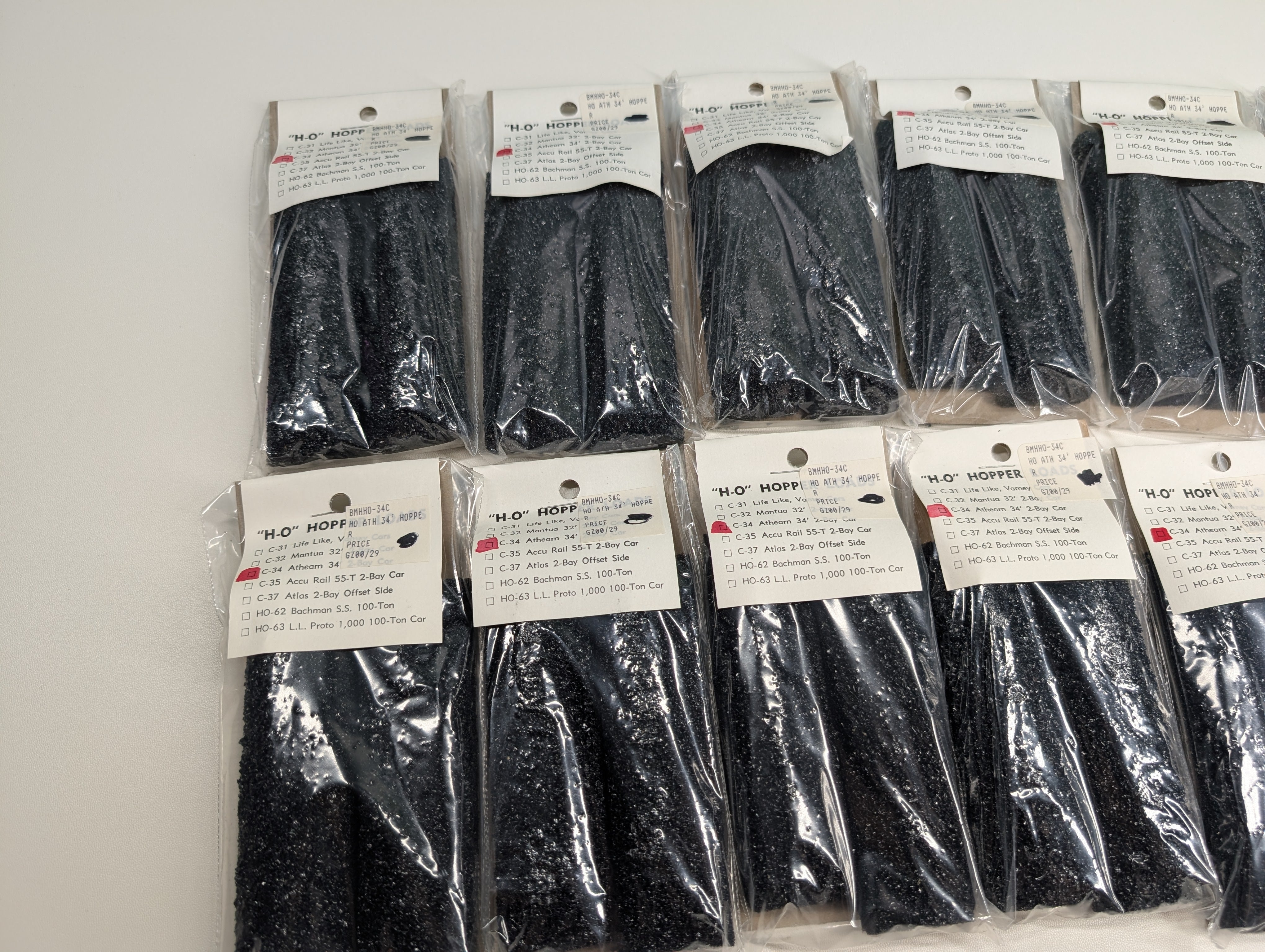 Blue Mountain Hobbies C-34 HO Scale Lot of Athearn 34' 2Bay Hopper Coal Loads (24 pcs)