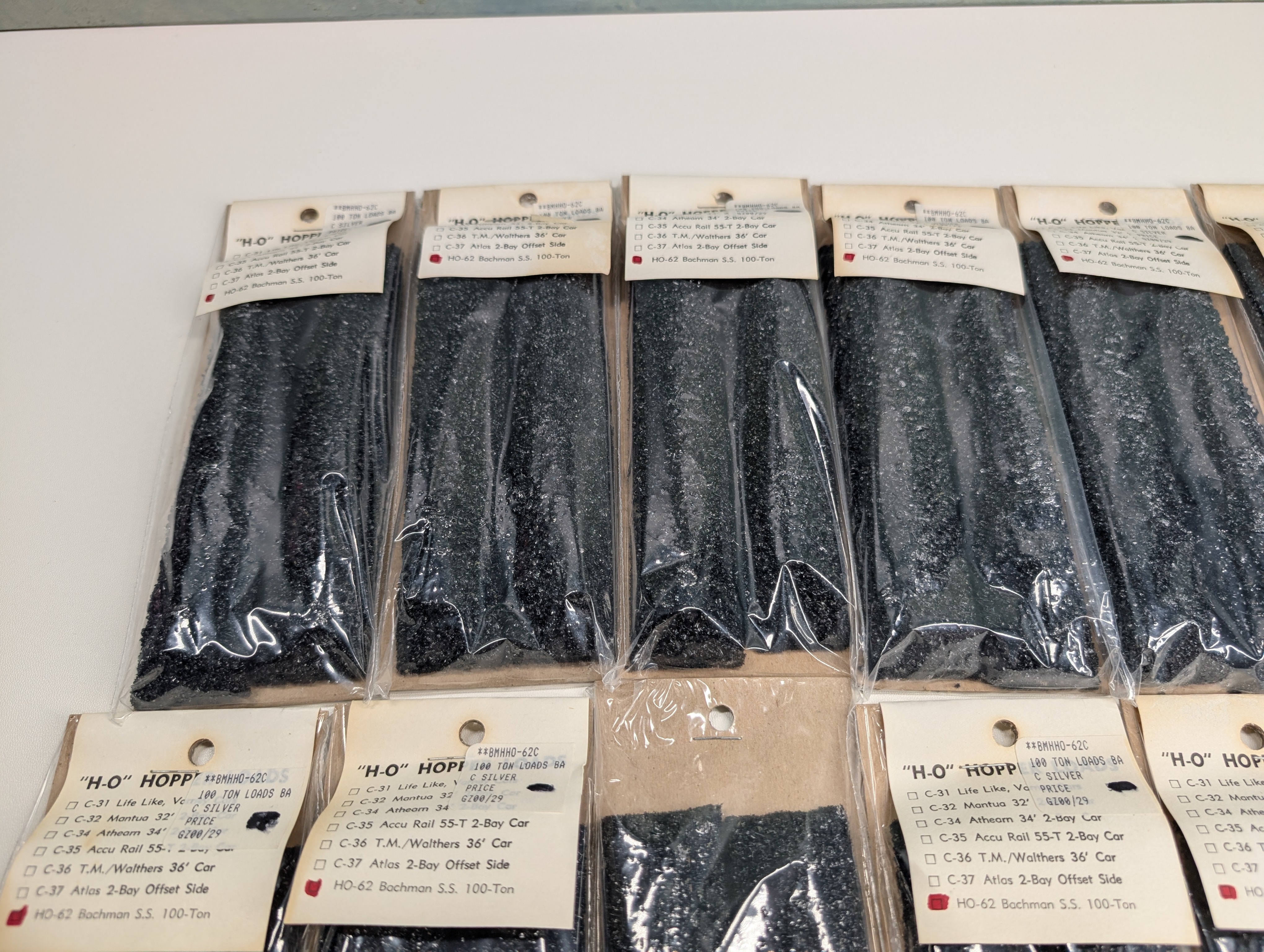 Blue Mountain Hobbies C-HO-62 HO Scale Bachmann SS 100T Hopper Coal Loads (24 pcs)