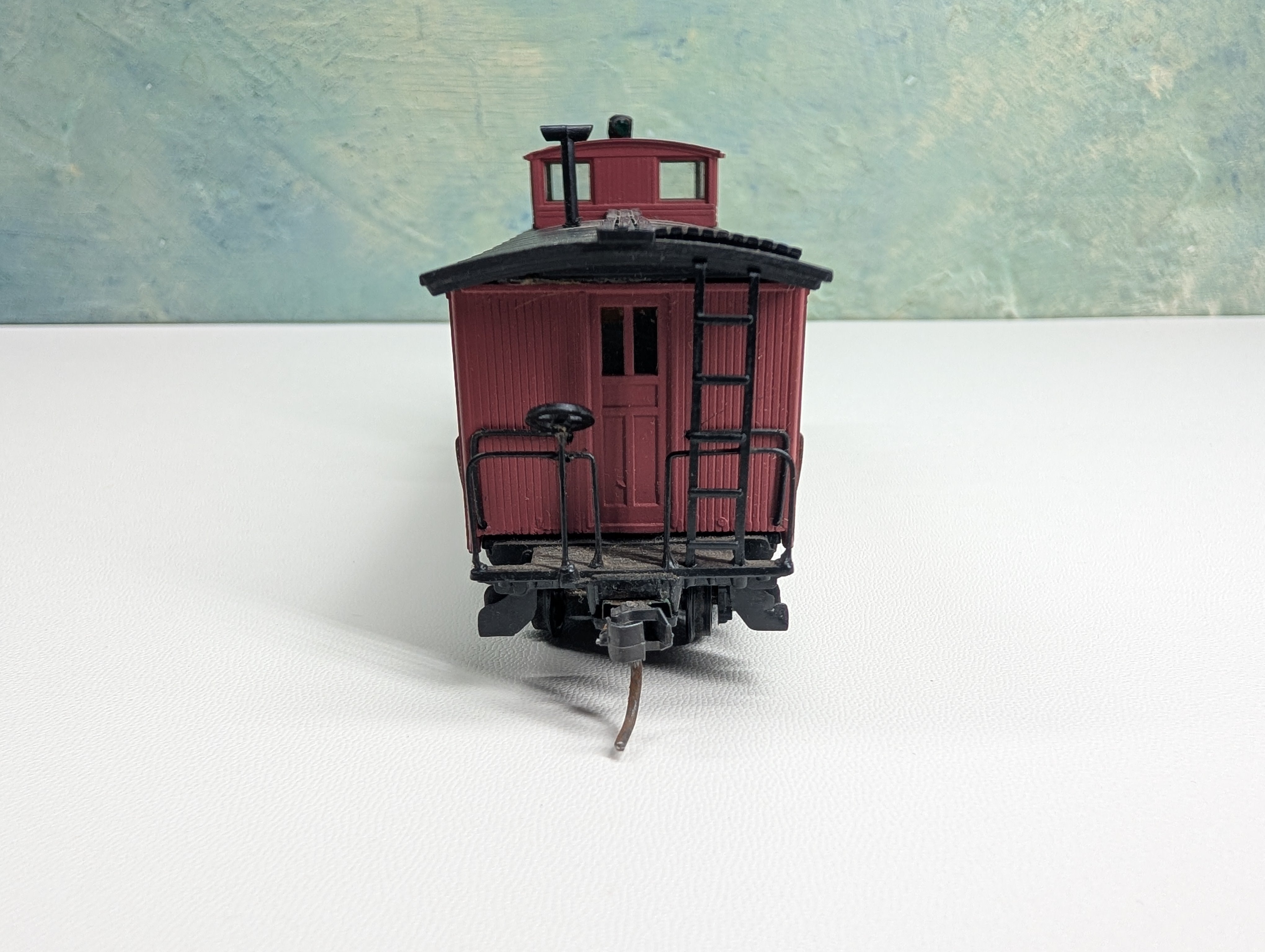 USED Roundhouse HO Scale Caboose Great Northern GN #X379