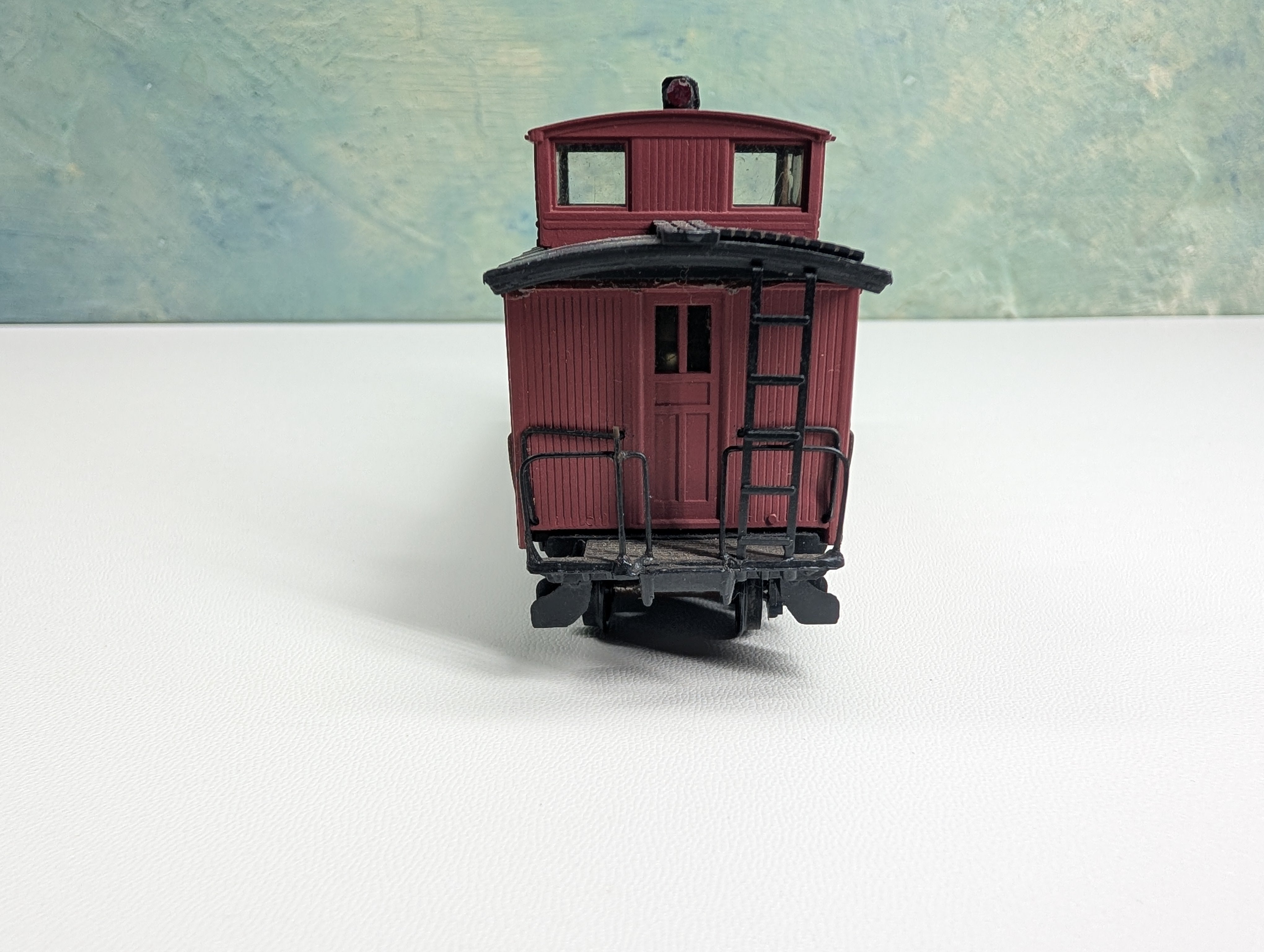 USED Roundhouse HO Scale Caboose Great Northern GN #X379