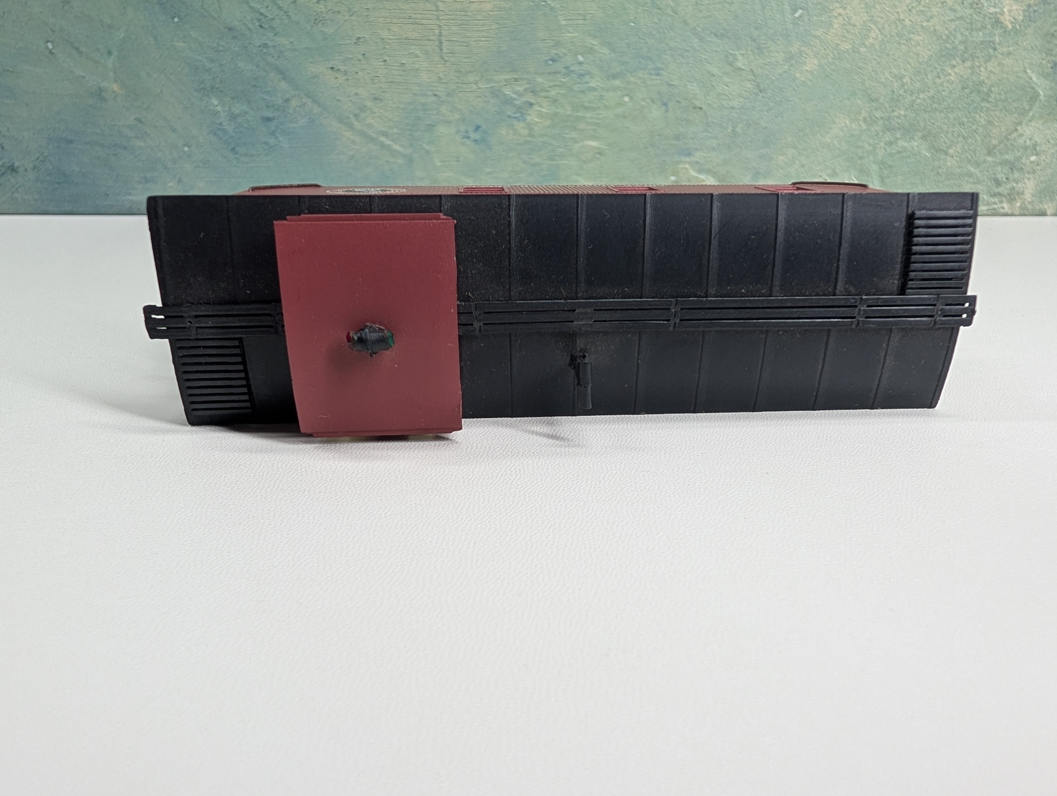USED Roundhouse HO Scale Caboose Great Northern GN #X379