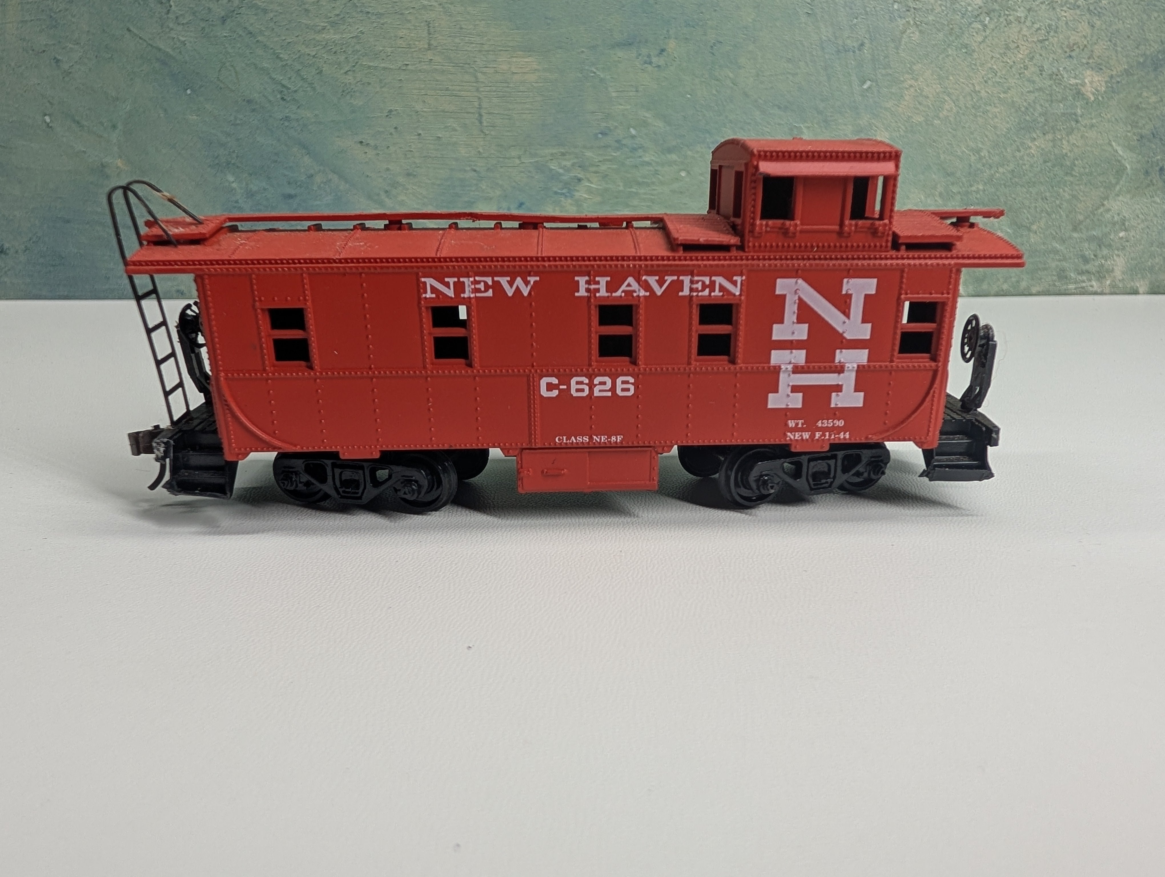 USED Athearn HO Scale Caboose New Haven NH #C-626