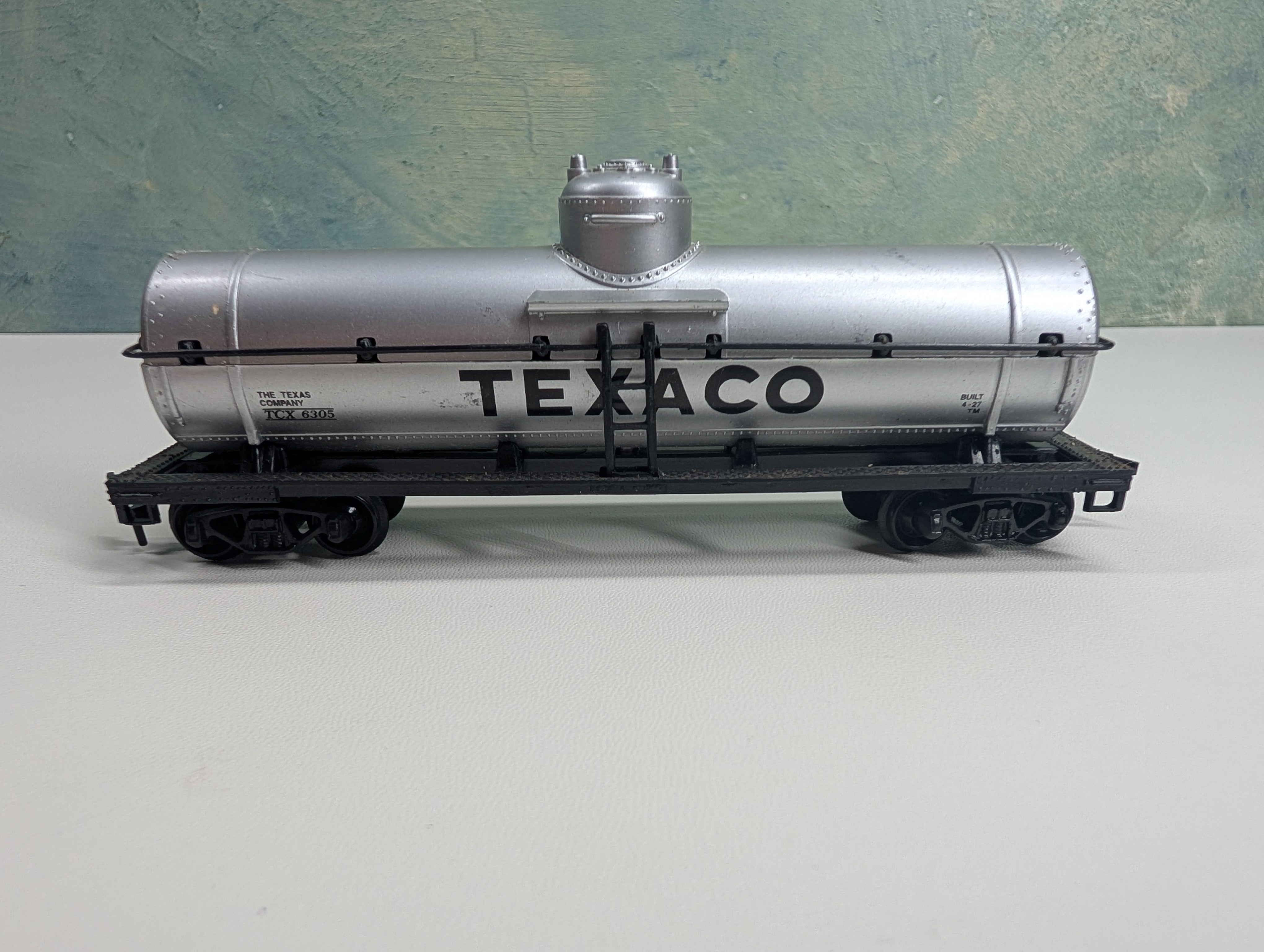 USED Model Power HO Scale Single Dome Tank Car Texaco TCX #6305