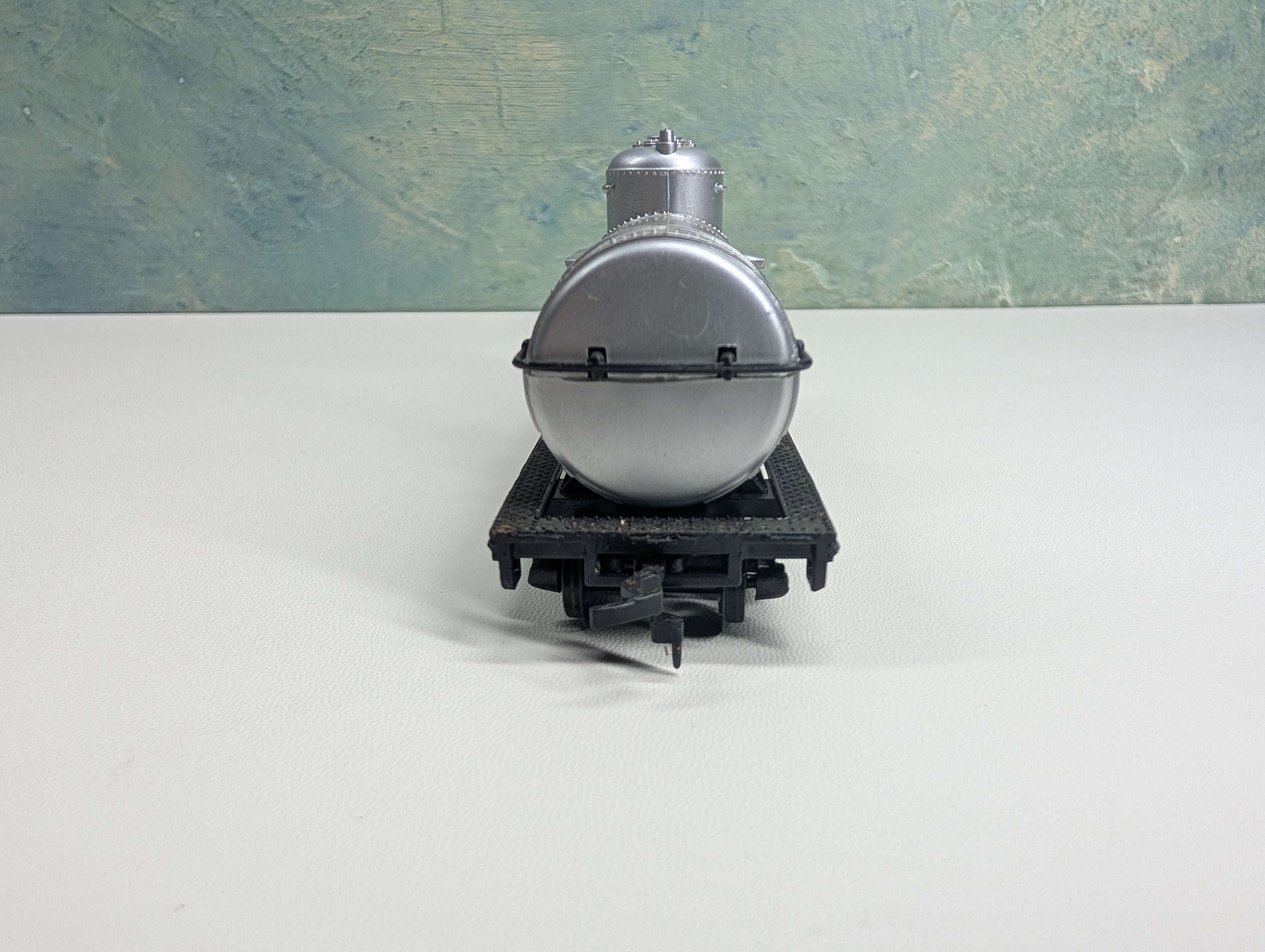 USED Model Power HO Scale Single Dome Tank Car Texaco TCX #6305