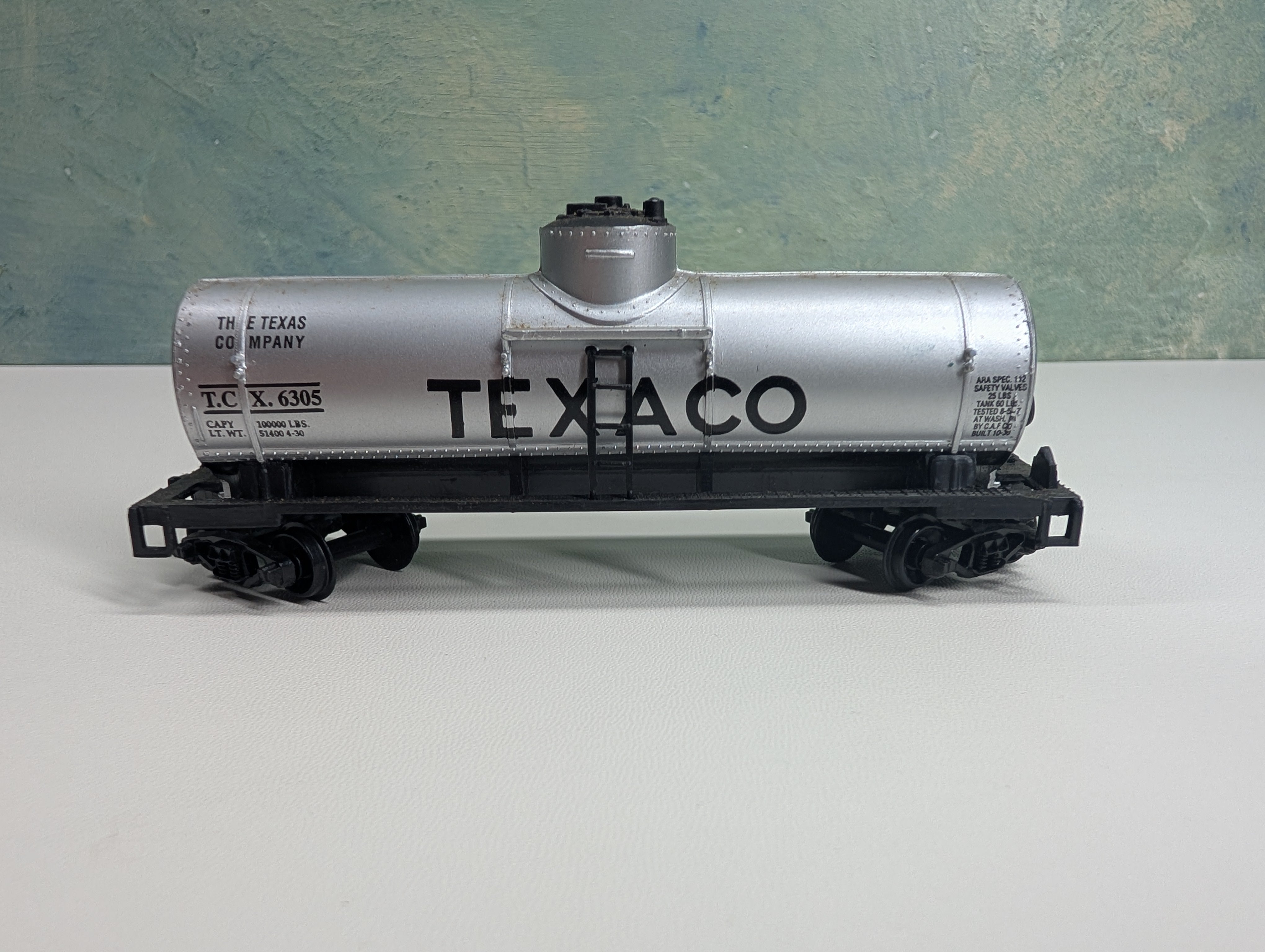 USED Life-Like HO Scale Single Dome Tank Car Texaco TCX #6305